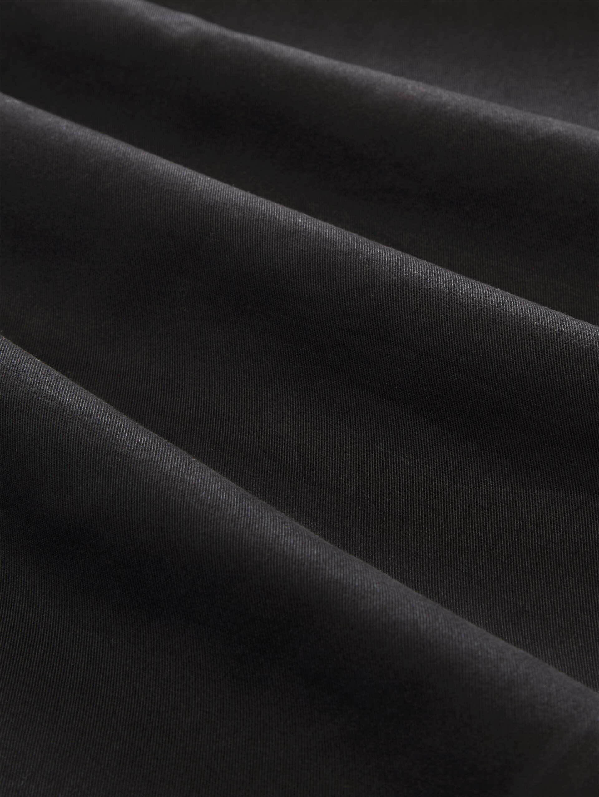 Relaxed Chino Hose - Black - Material-Ansicht