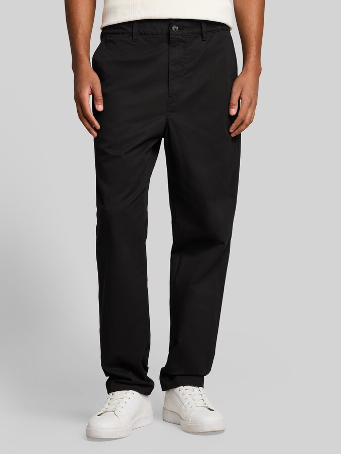 Relaxed Chino Hose von Denim Male, Black