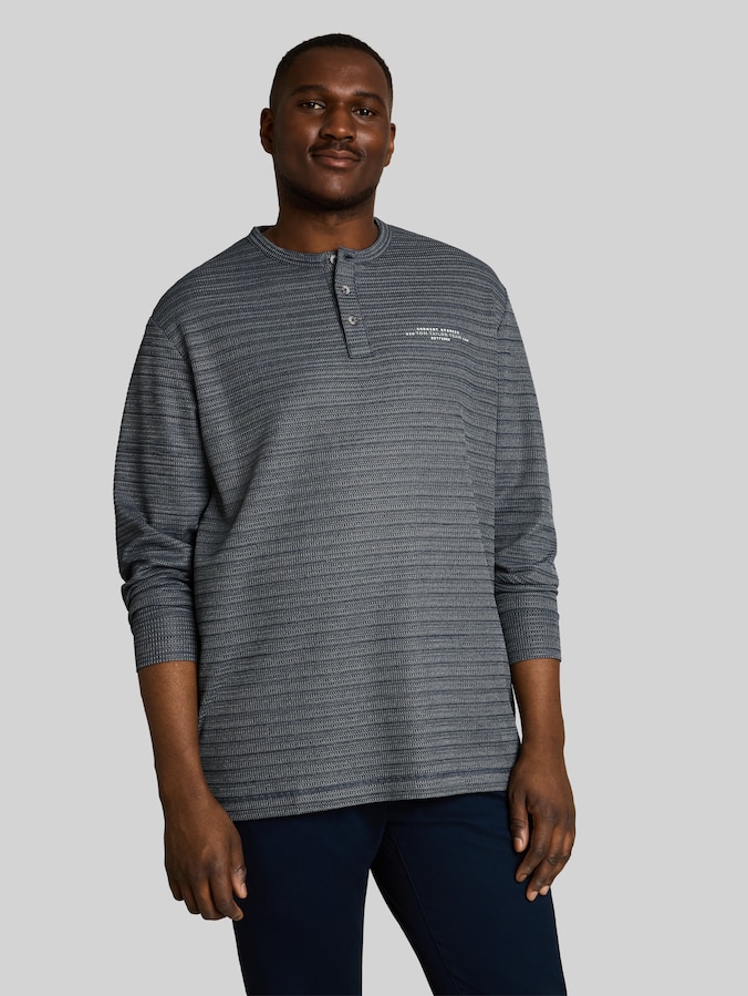 Plus Size - Henley-shirt met lange mouwen in gemêleerde look door Men Plus Size, blue mint inject structure