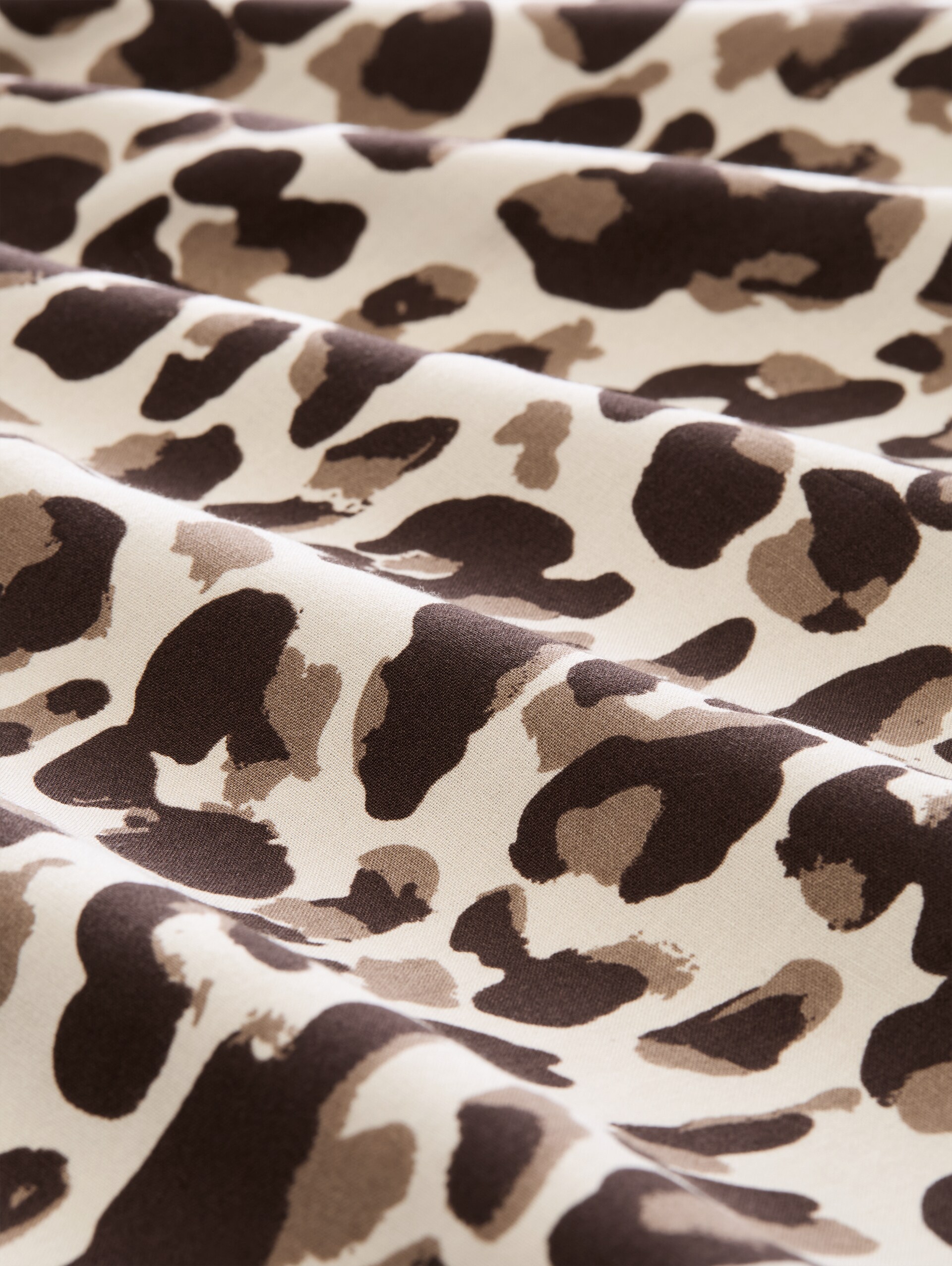 Plus Size - T-shirt à imprimé léopard - brown beige leo print - Vue de la matière