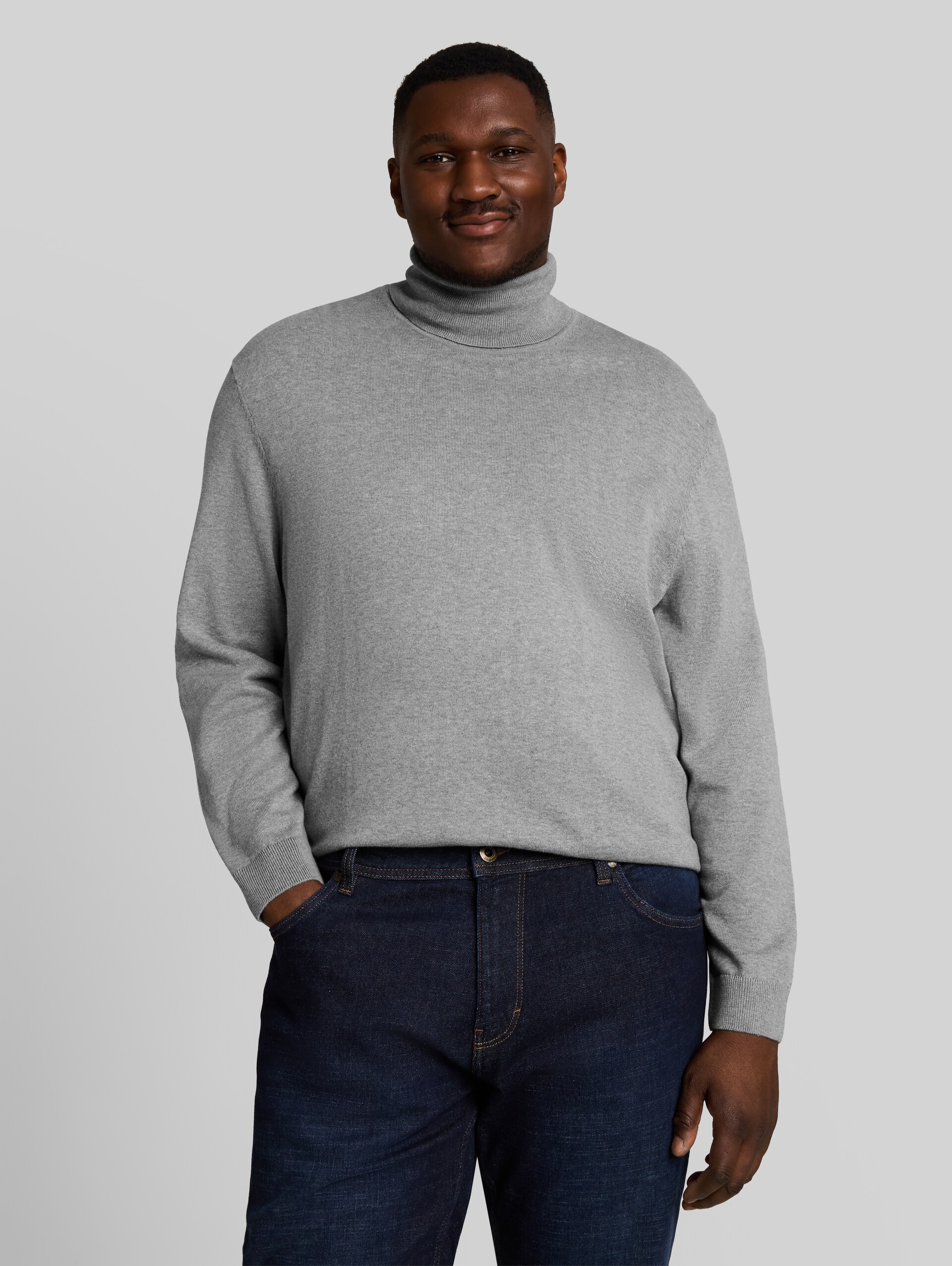 Plus Size - katoenen coltrui - Knit Grey Melange - Nek model vooraanzicht