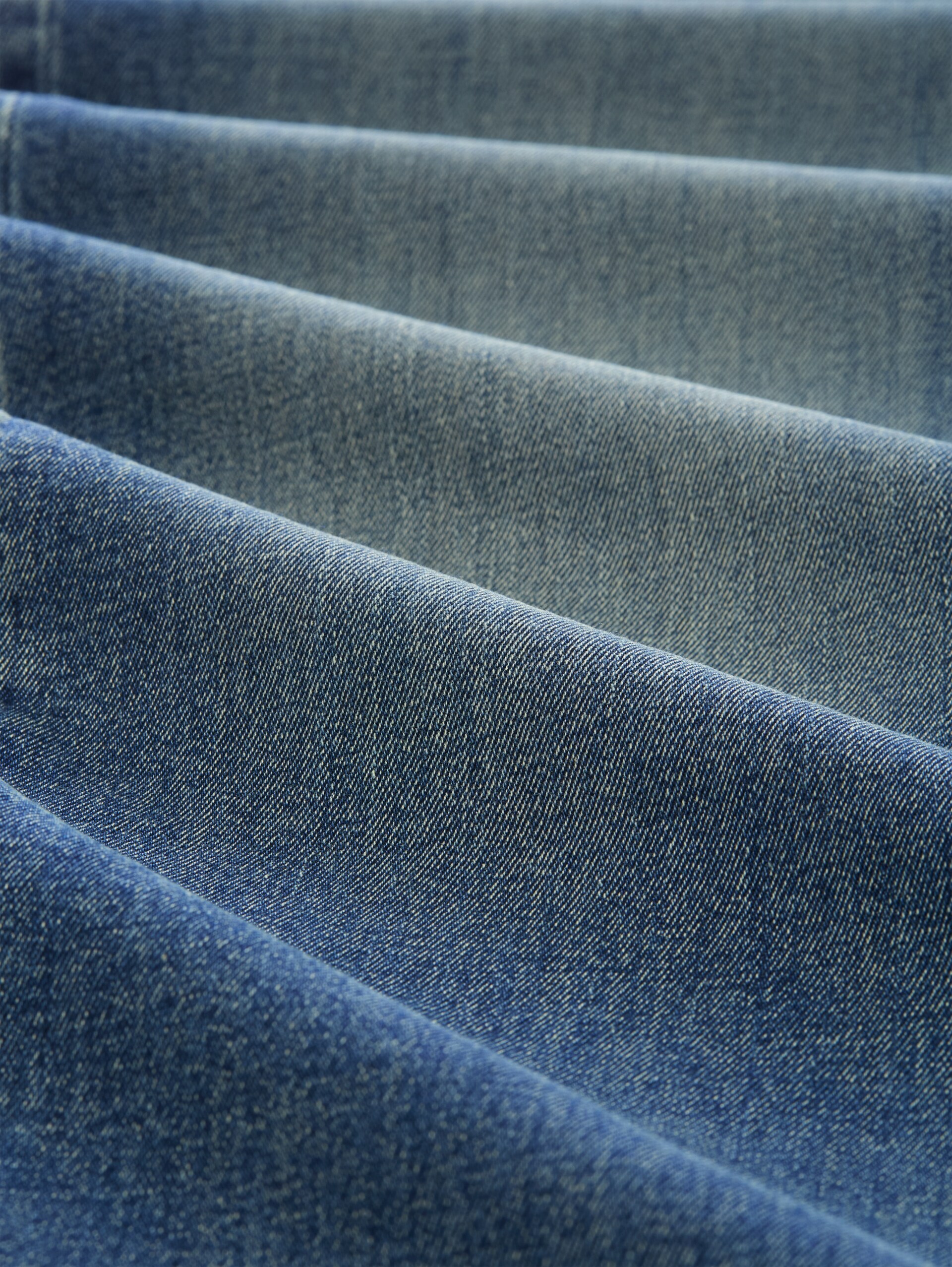 TTBRYDEN taps toelopende jeans - Tinted Blue Denim - Materiaalweergave