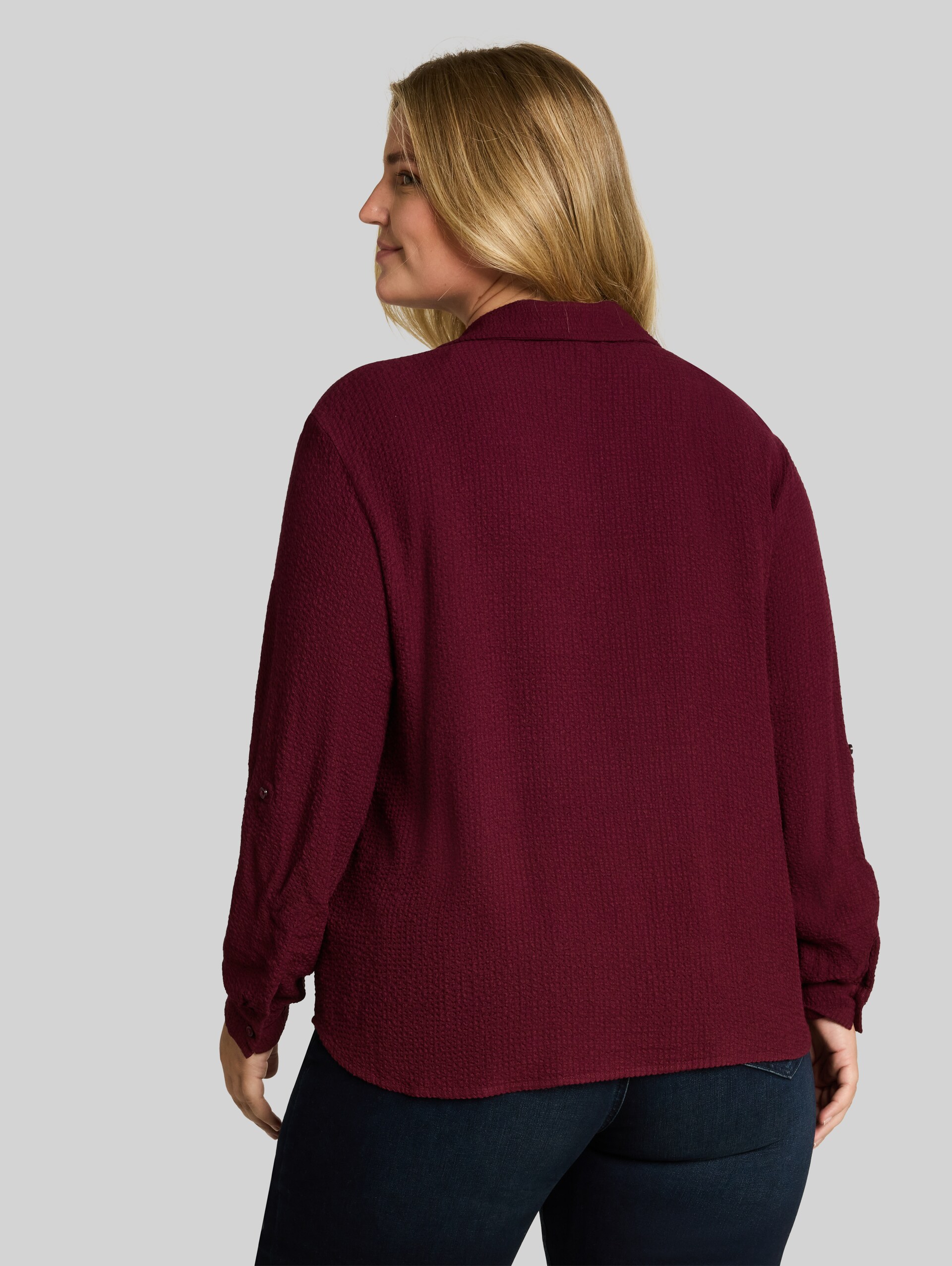 Plus Size - Chemisier ample en seersucker - Preppy Plum - Découpe Vue arrière du modèle
