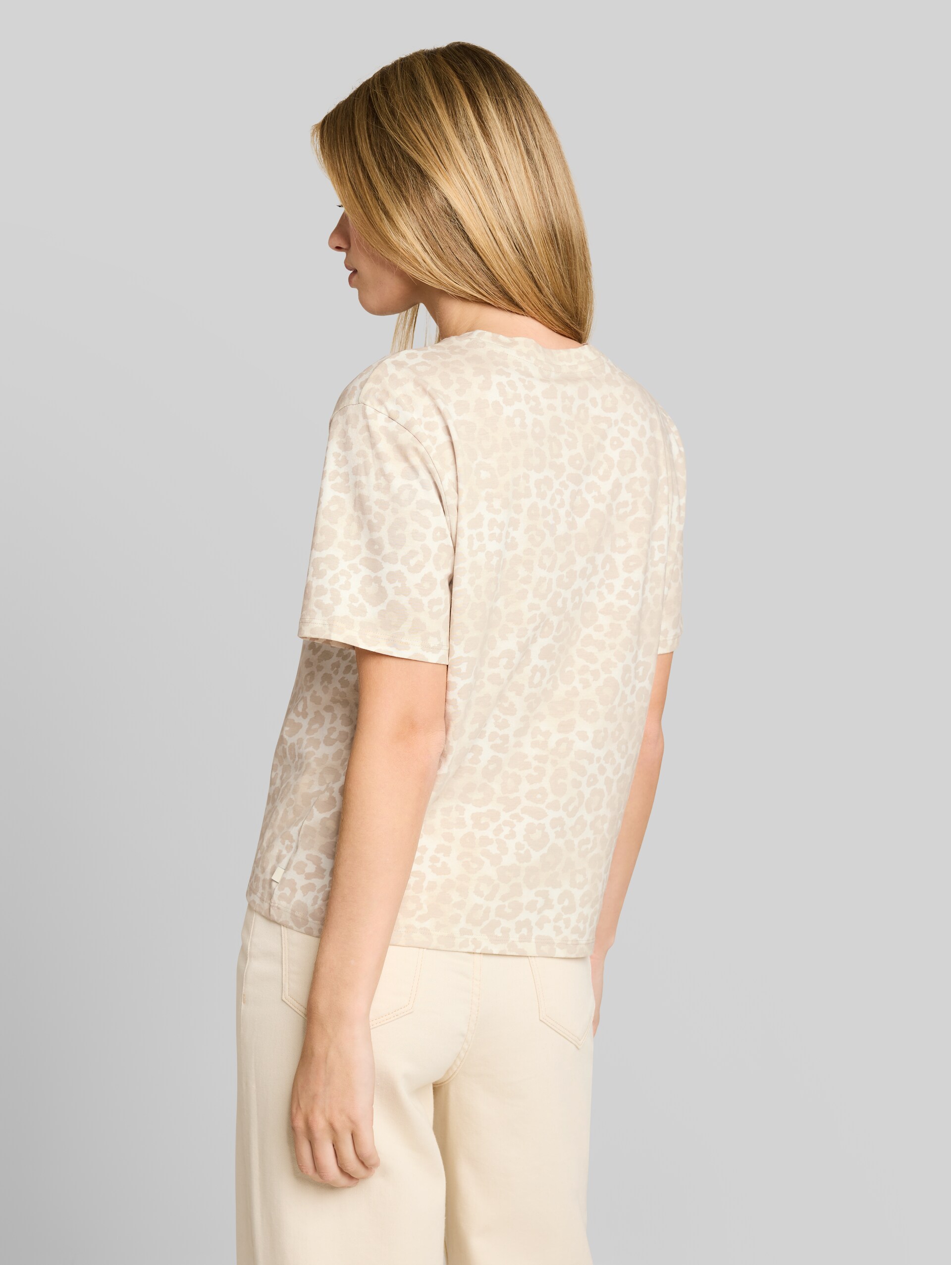 Boxy Fit T-Shirt with Leopard Print - beige tonal leo print - Neckline model-back view