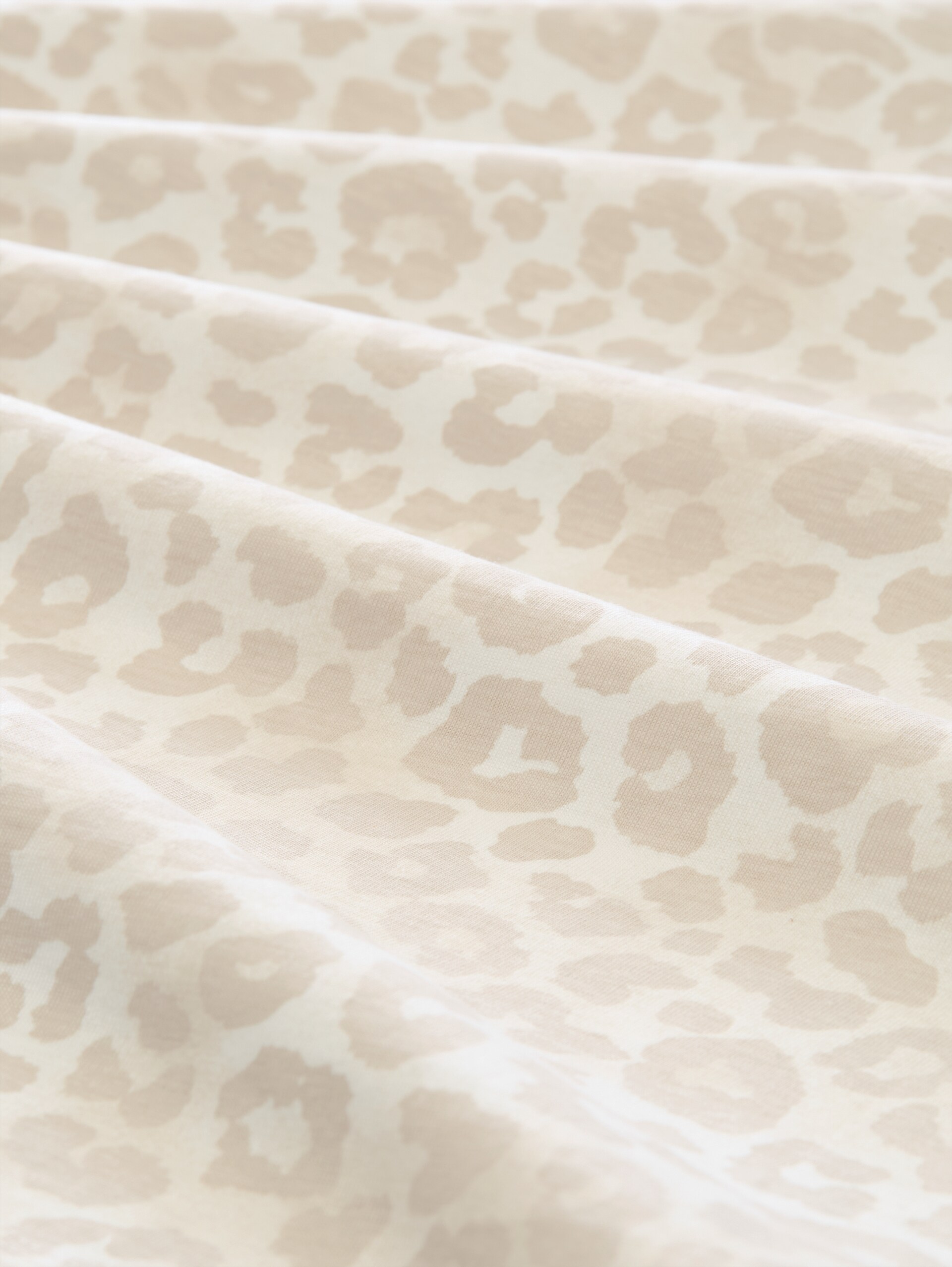 Boxy Fit T-Shirt with Leopard Print - beige tonal leo print - Material view