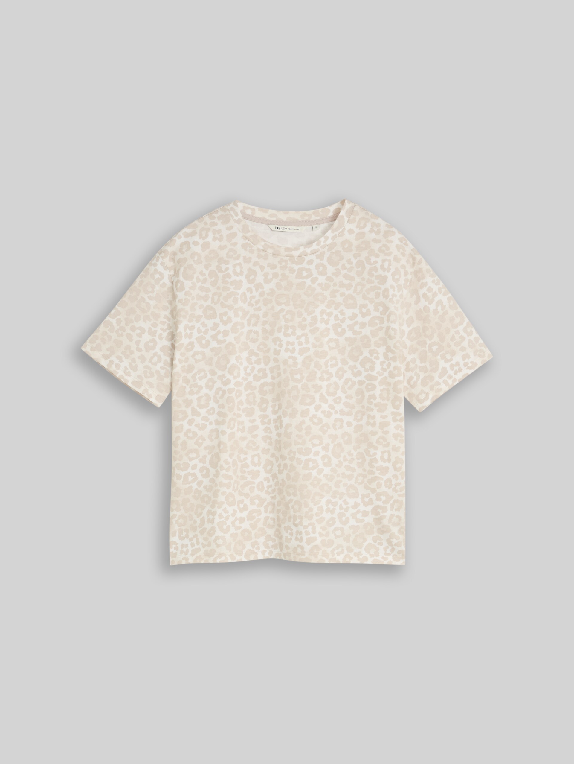 Boxy Fit T-Shirt with Leopard Print - beige tonal leo print - Front product view