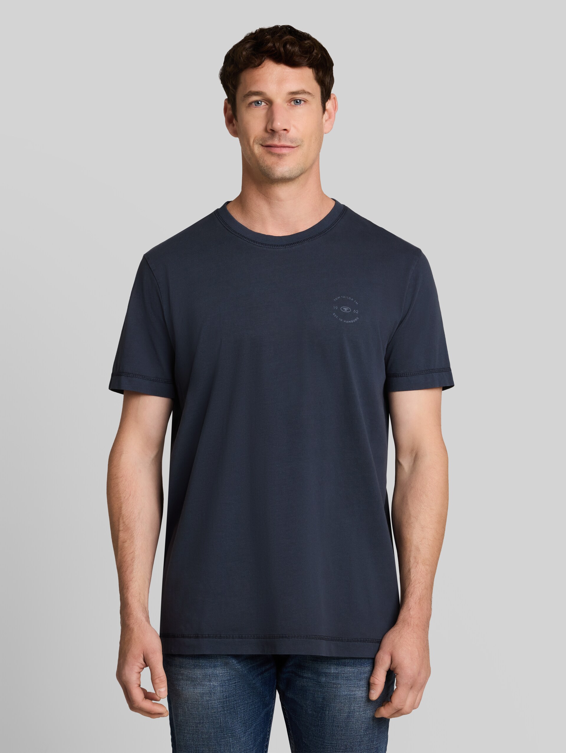 T-shirt met logoprint - sky captain blue - Nek model vooraanzicht