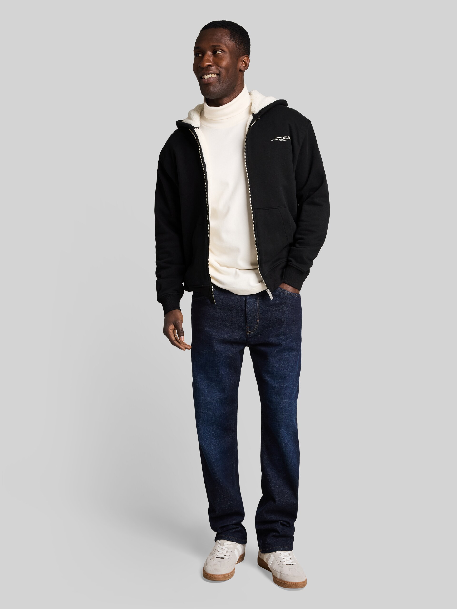 Veste sweat à capuche doublée avec logo imprimé - Black - Vue de face du modèle