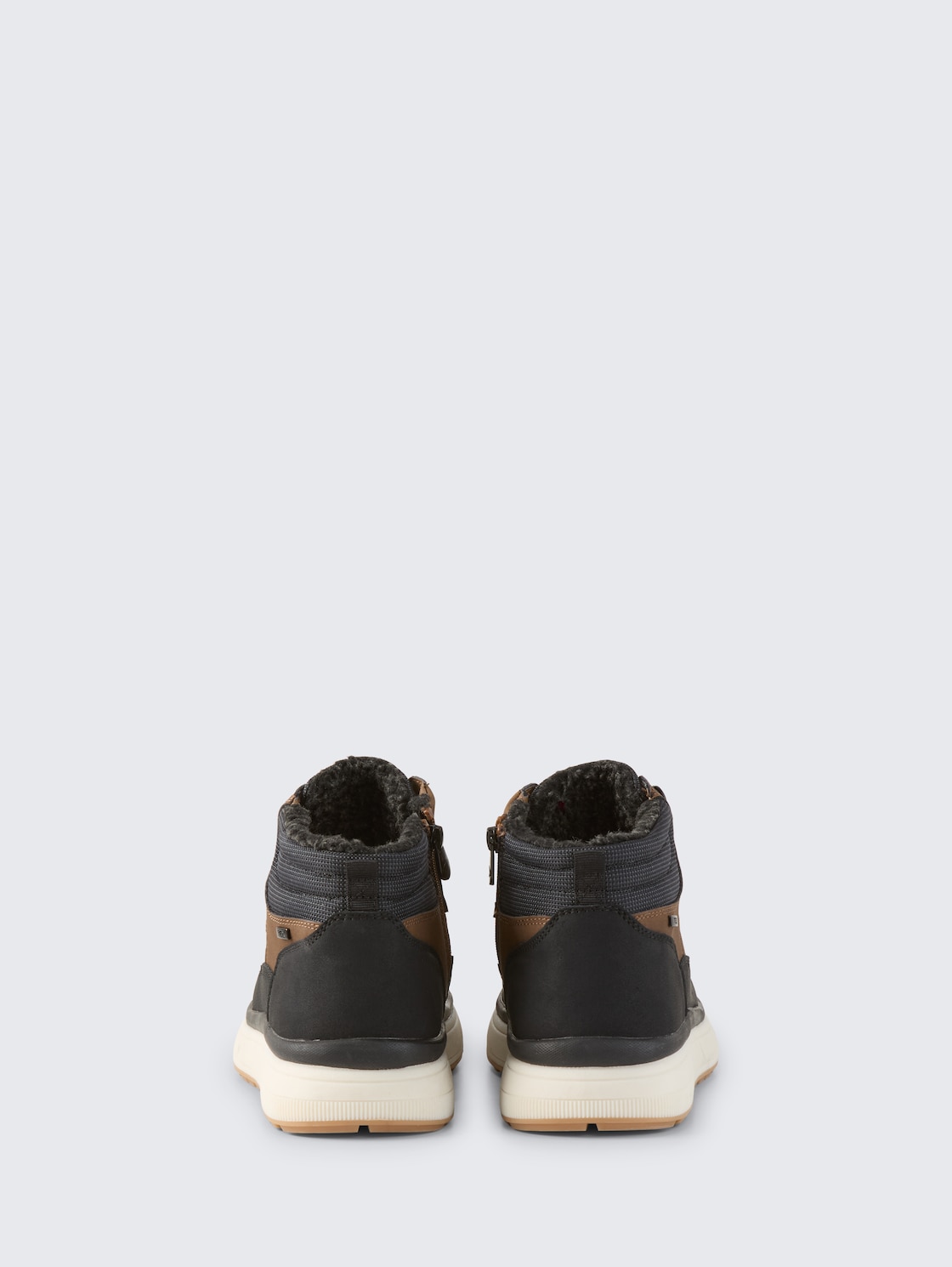 Wasserdichte Stiefeletten mit Fütterung - black-nuts - Produkt-Rückansicht