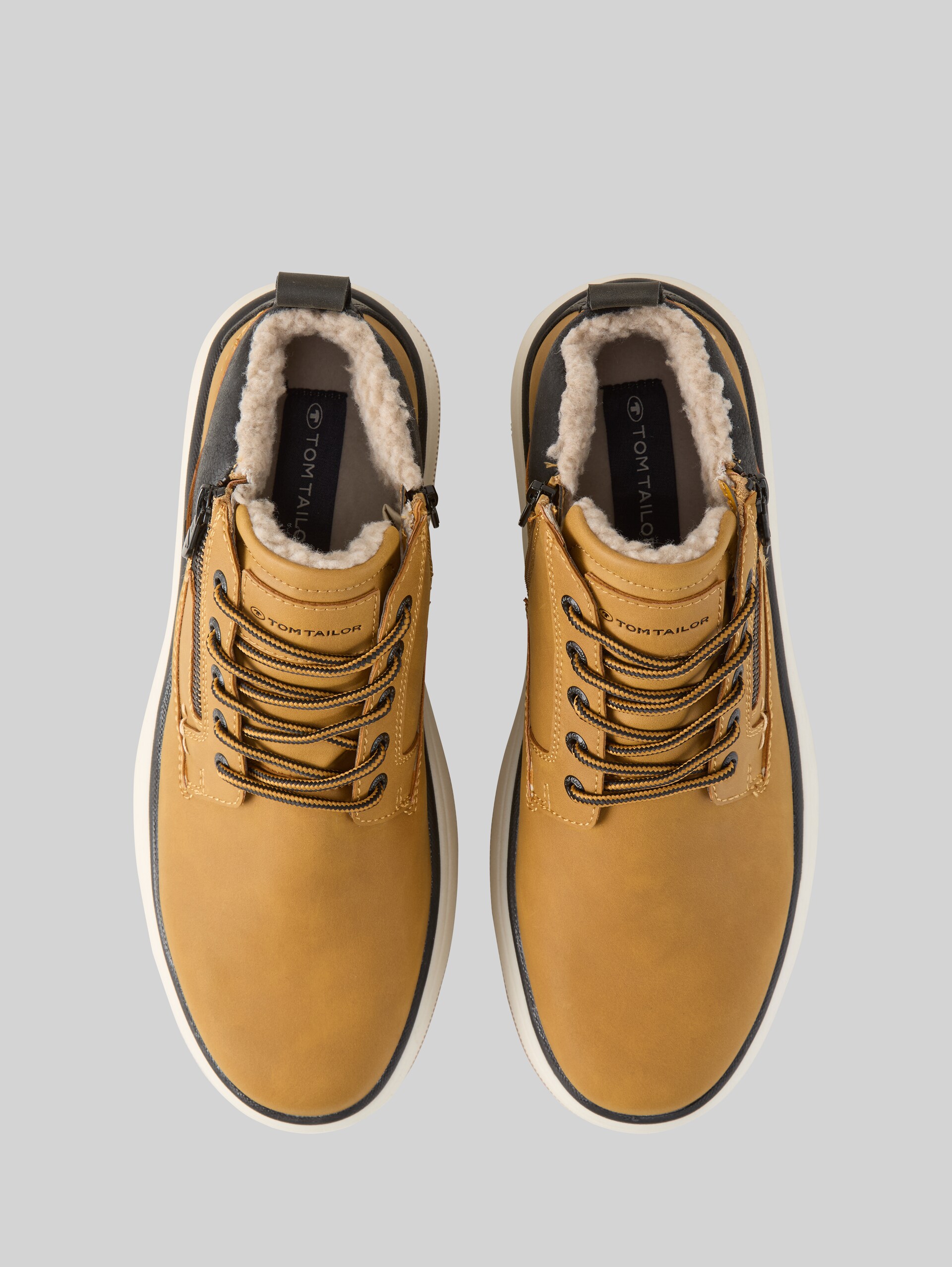Waterproof lace-up shoes - camel - Product view from top 