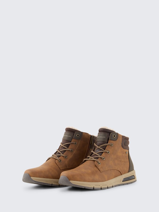 Waterproof ankle boots with lining by Men, nuts