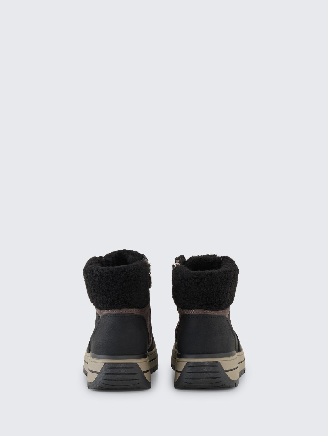 Wasserfeste Stiefeletten mit Plateau-Sohle - black - Produkt-Rückansicht