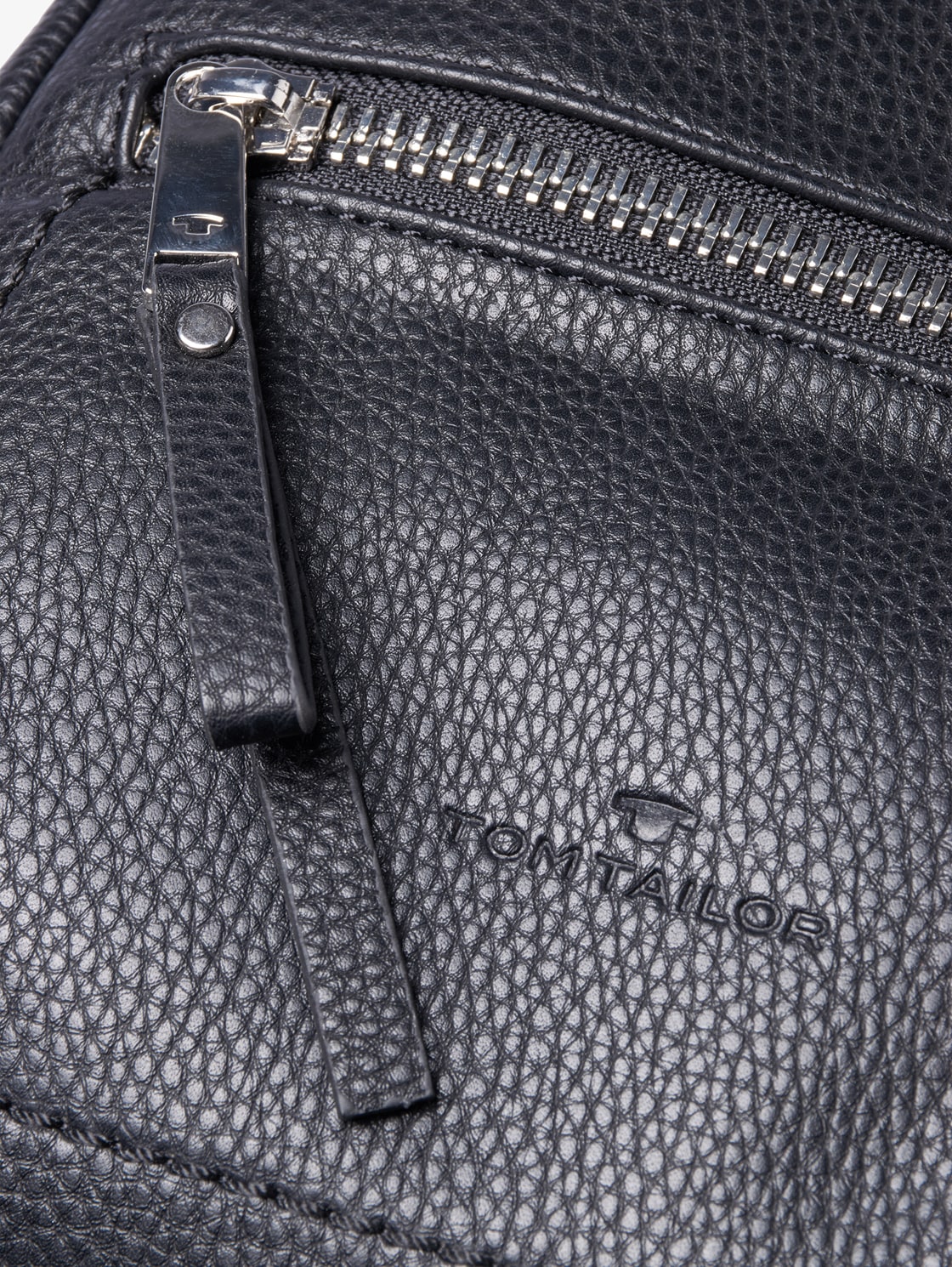 TTTINNA S Rucksack aus Lederimitat - schwarz / black - seitliche Produkt-Ansicht 