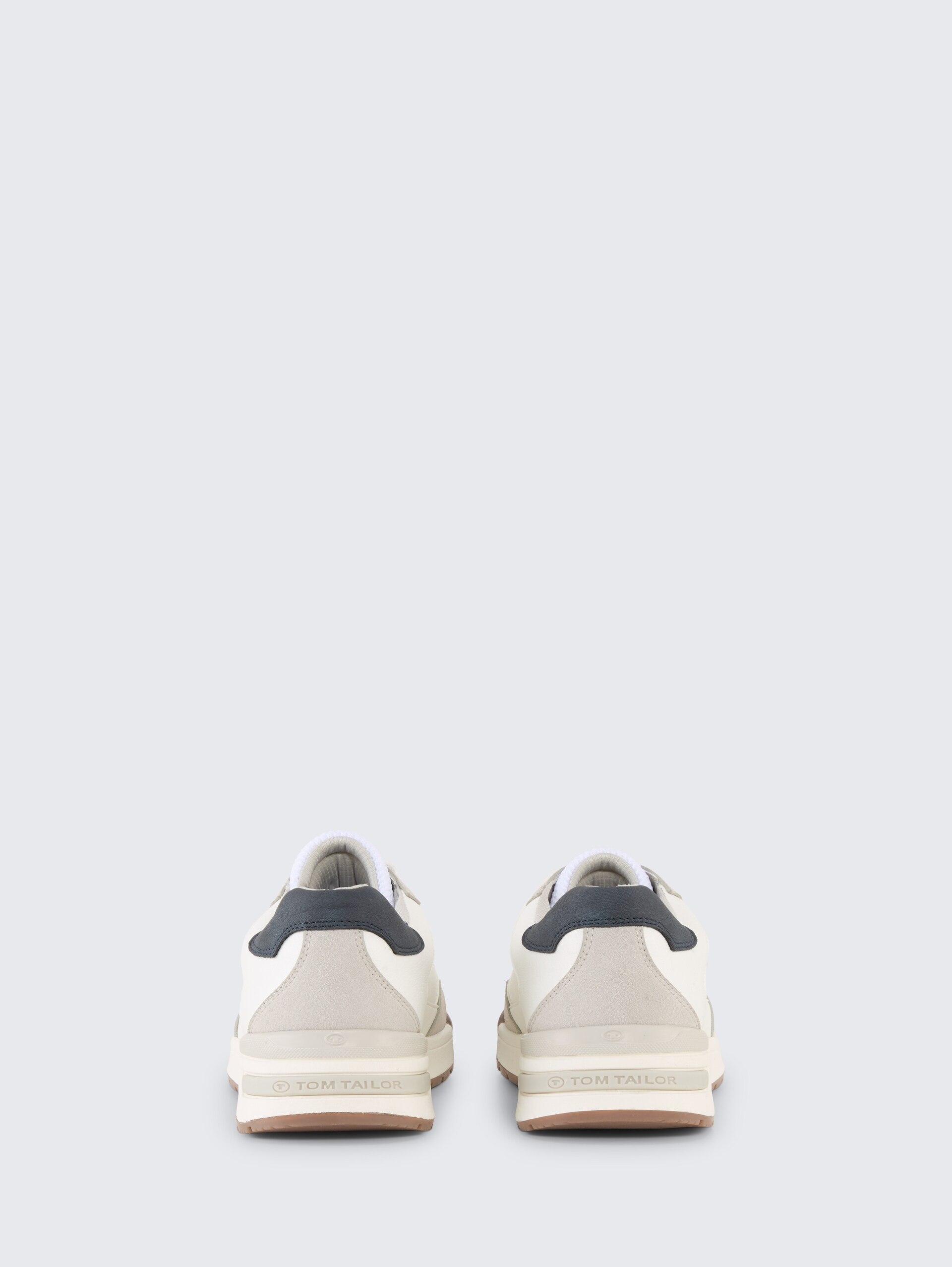 Sneaker aus Lederimitat - white - Produkt-Rückansicht