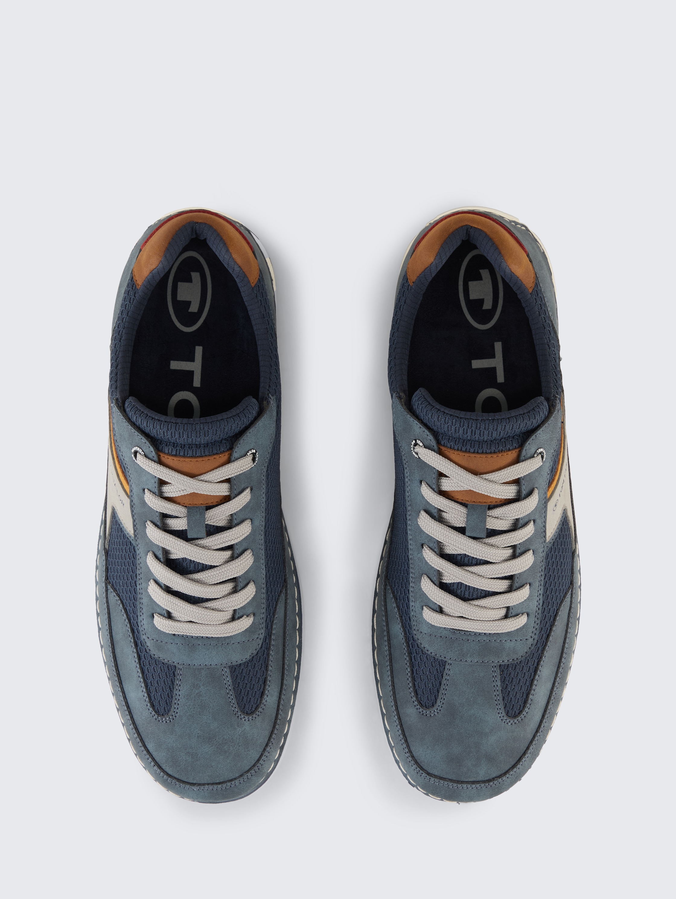 Sneaker mit Mesh-Einsätzen - navy - Produkt-Ansicht von oben 