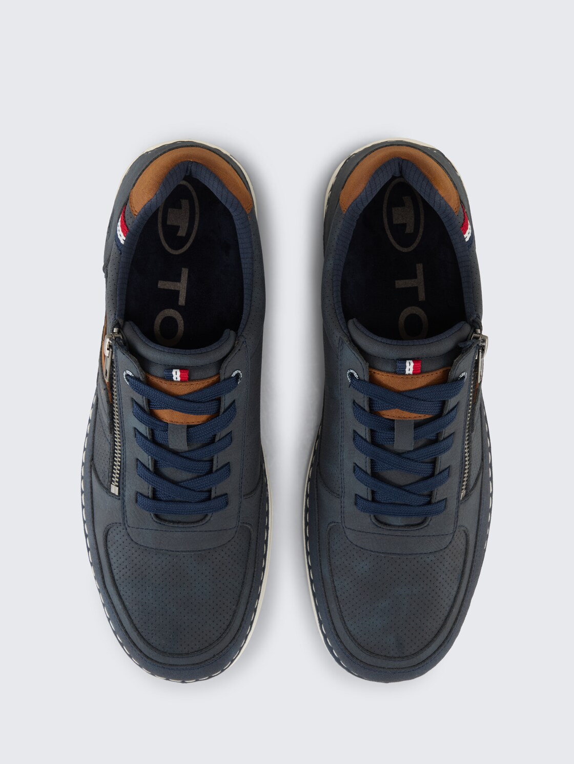 Sneaker aus strukturiertem Lederimitat - navy - Produkt-Ansicht von oben 