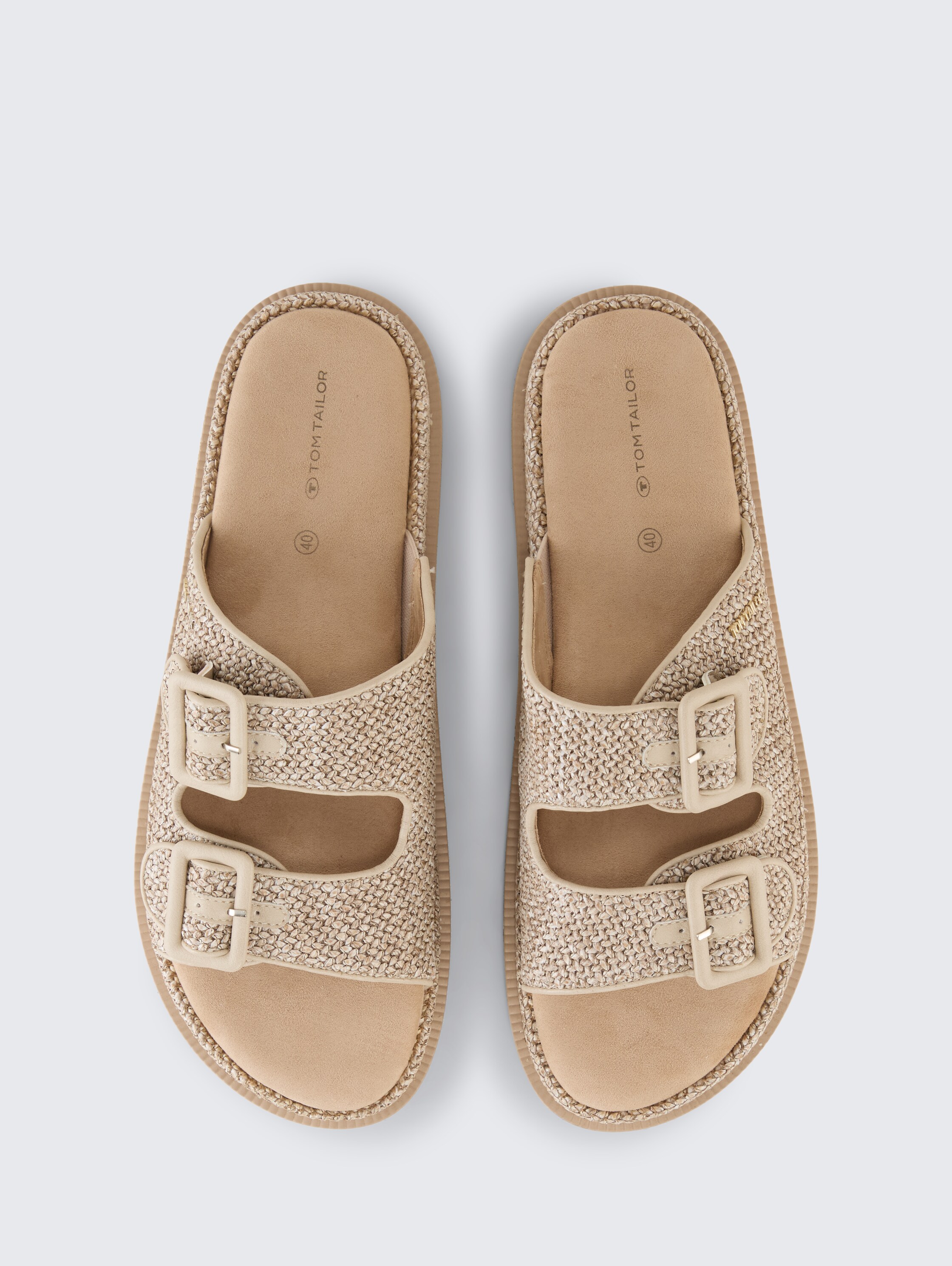 Flache Sandalen mit Flechtmuster - nature - 