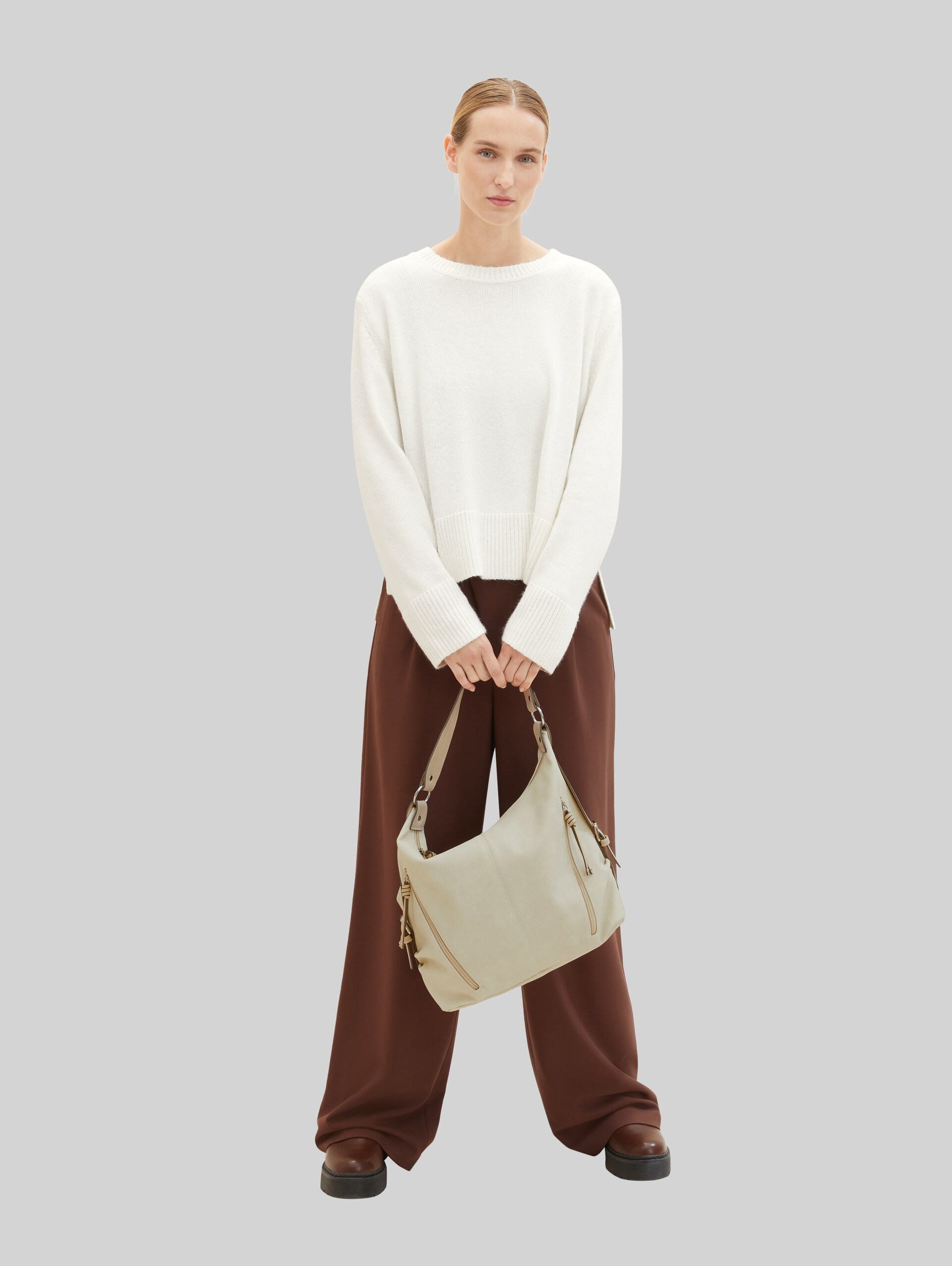TTCAIA faux leather bucket bag - off white / off white - side model view