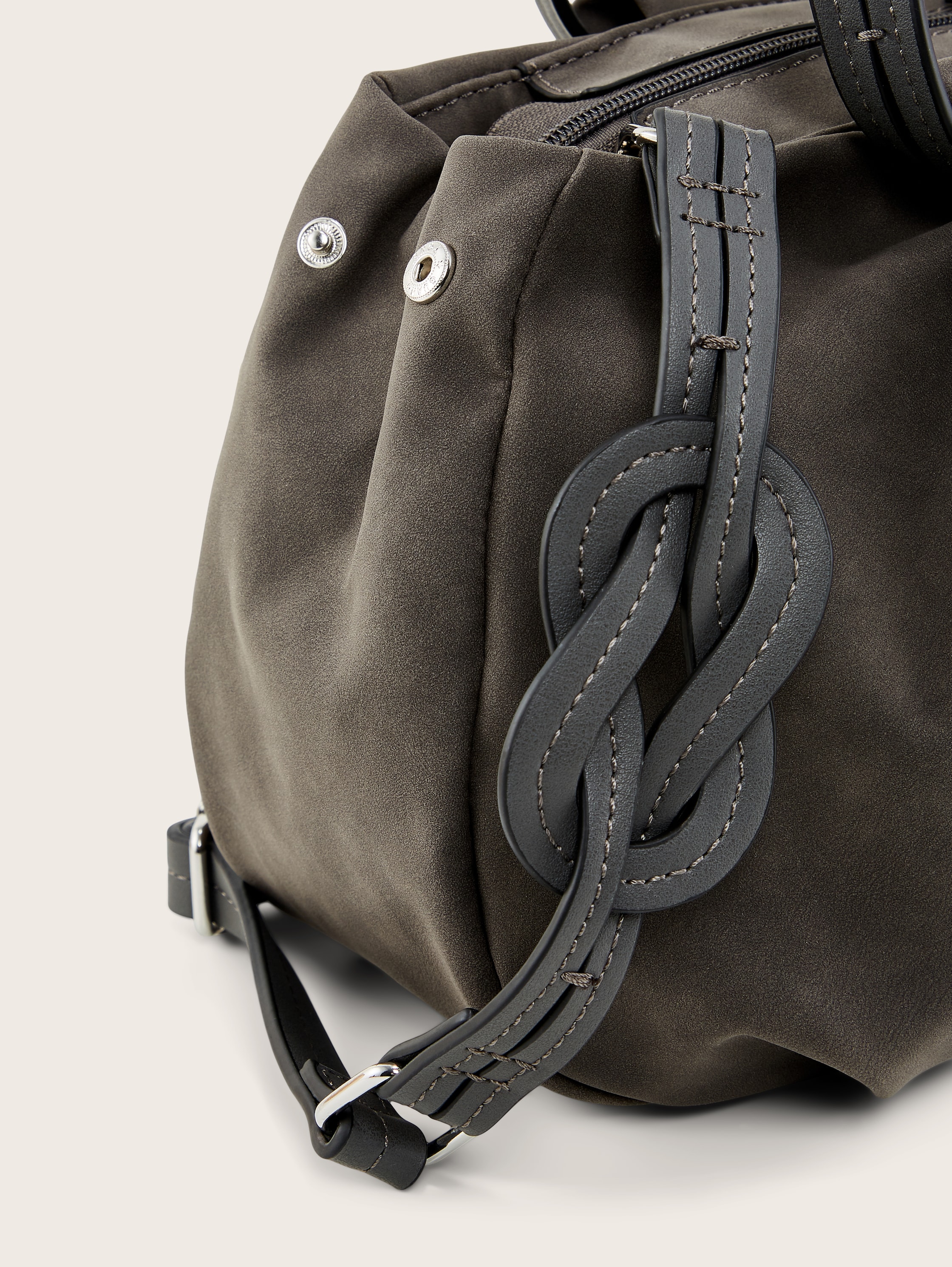 Adrianna Umhängetasche - dark grey - seitliche Produkt-Ansicht 