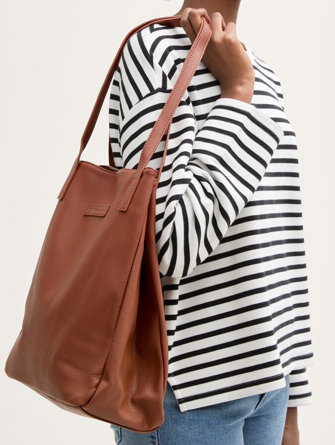 TTARONA L Shopper aus Lederimitat von Denim Female, cognac / brandy