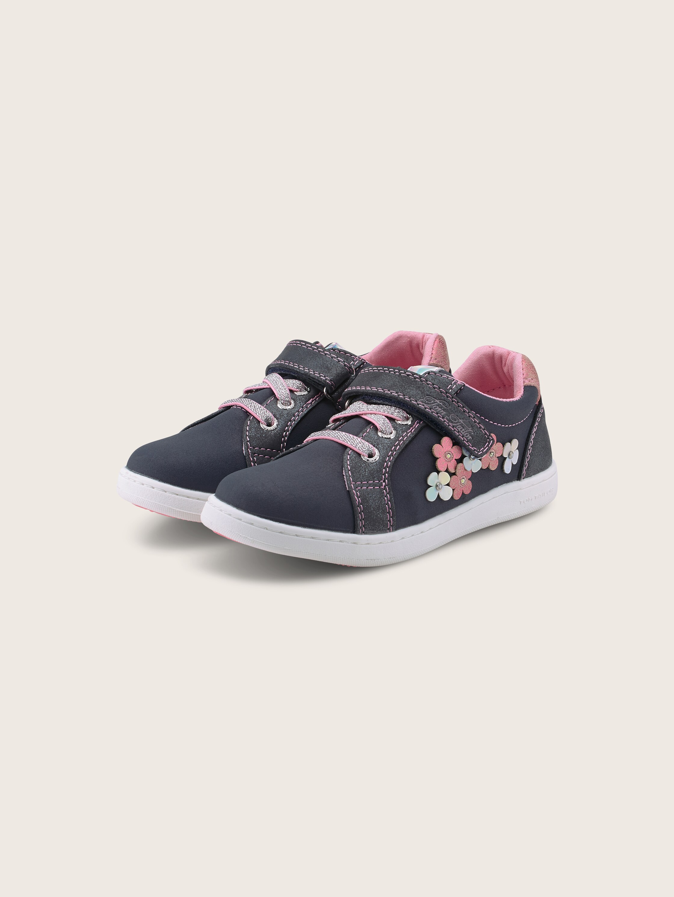 Sneaker mit Blumen und Blinkies - 1