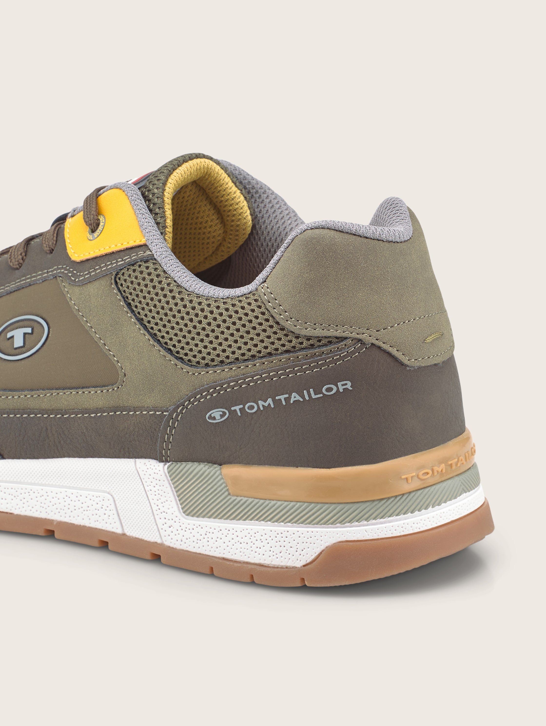 Sneaker mit hoher Sohle - khaki
