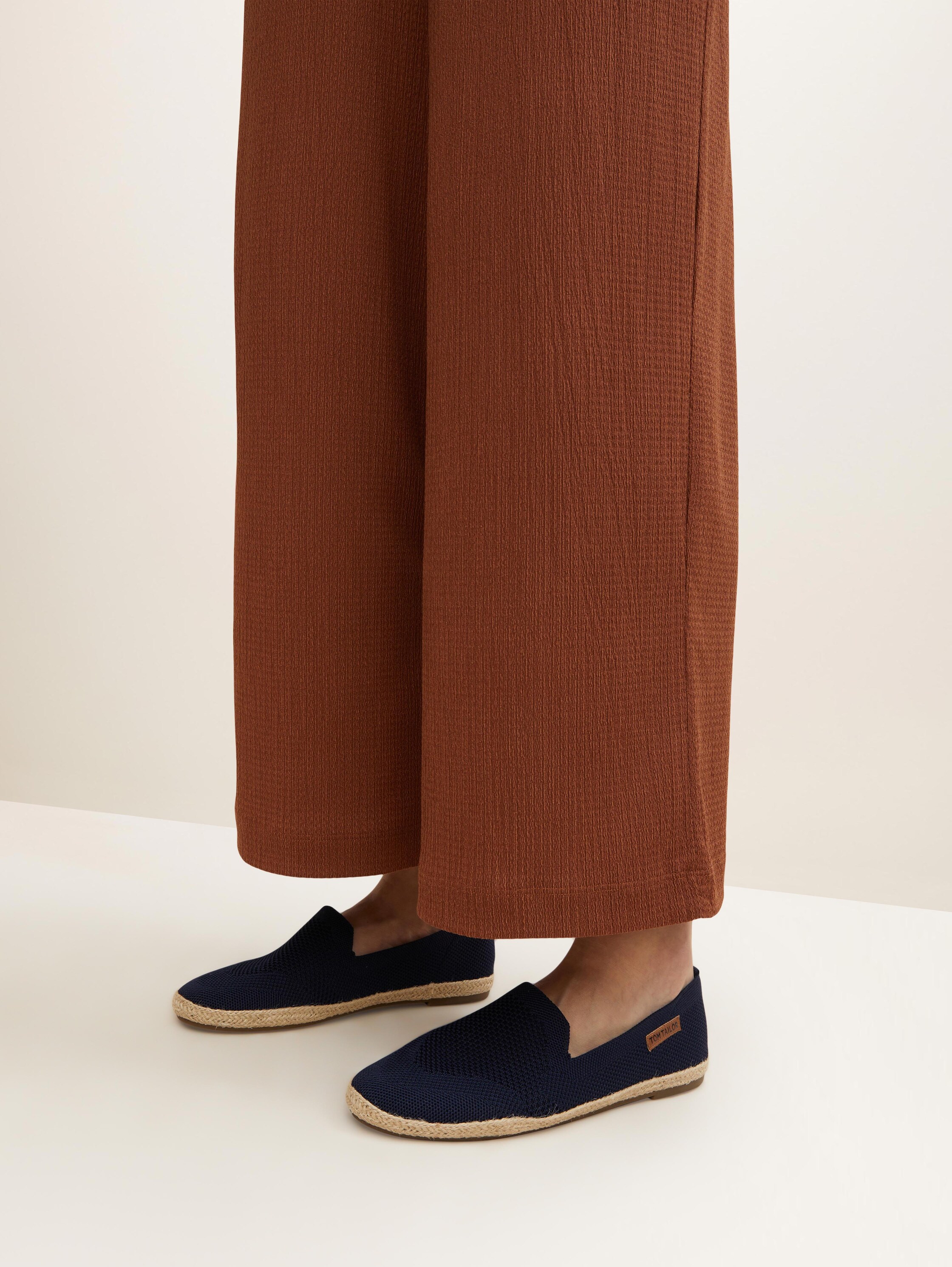 geflochtener Slipper mit Netzmuster - navy