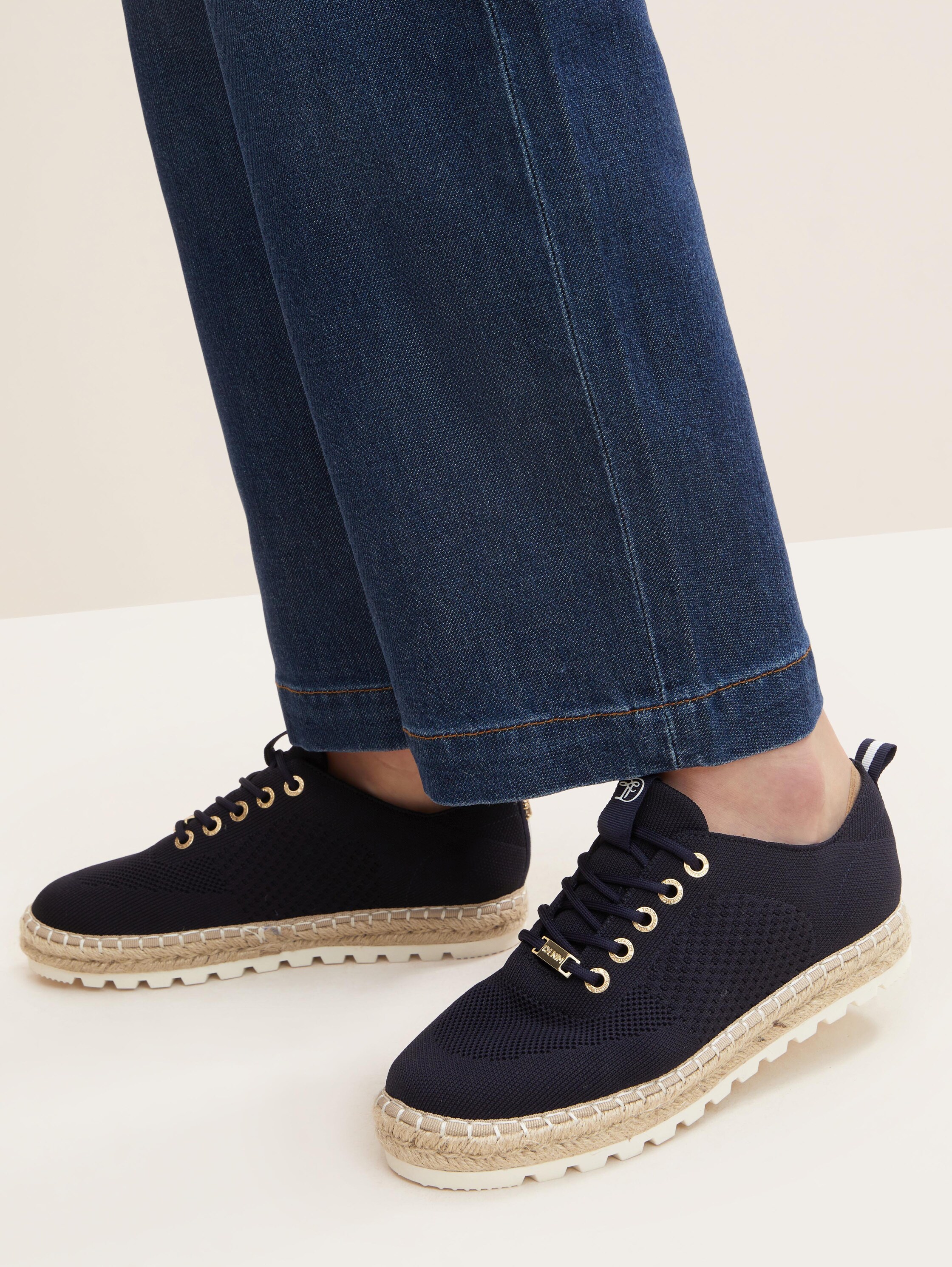 Sneaker mit geflochtener Bastsohle - 1