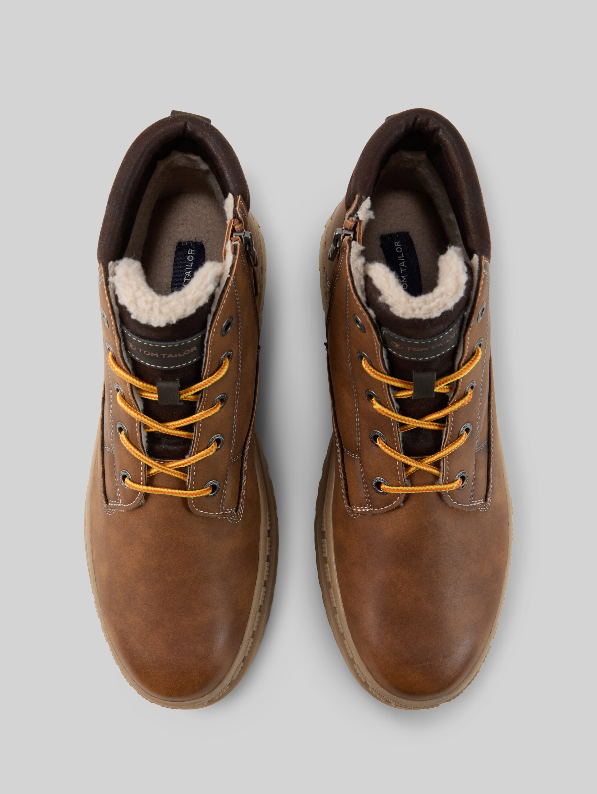 Bottes doublées en simili-cuir - cognac - Vue du produit du haut