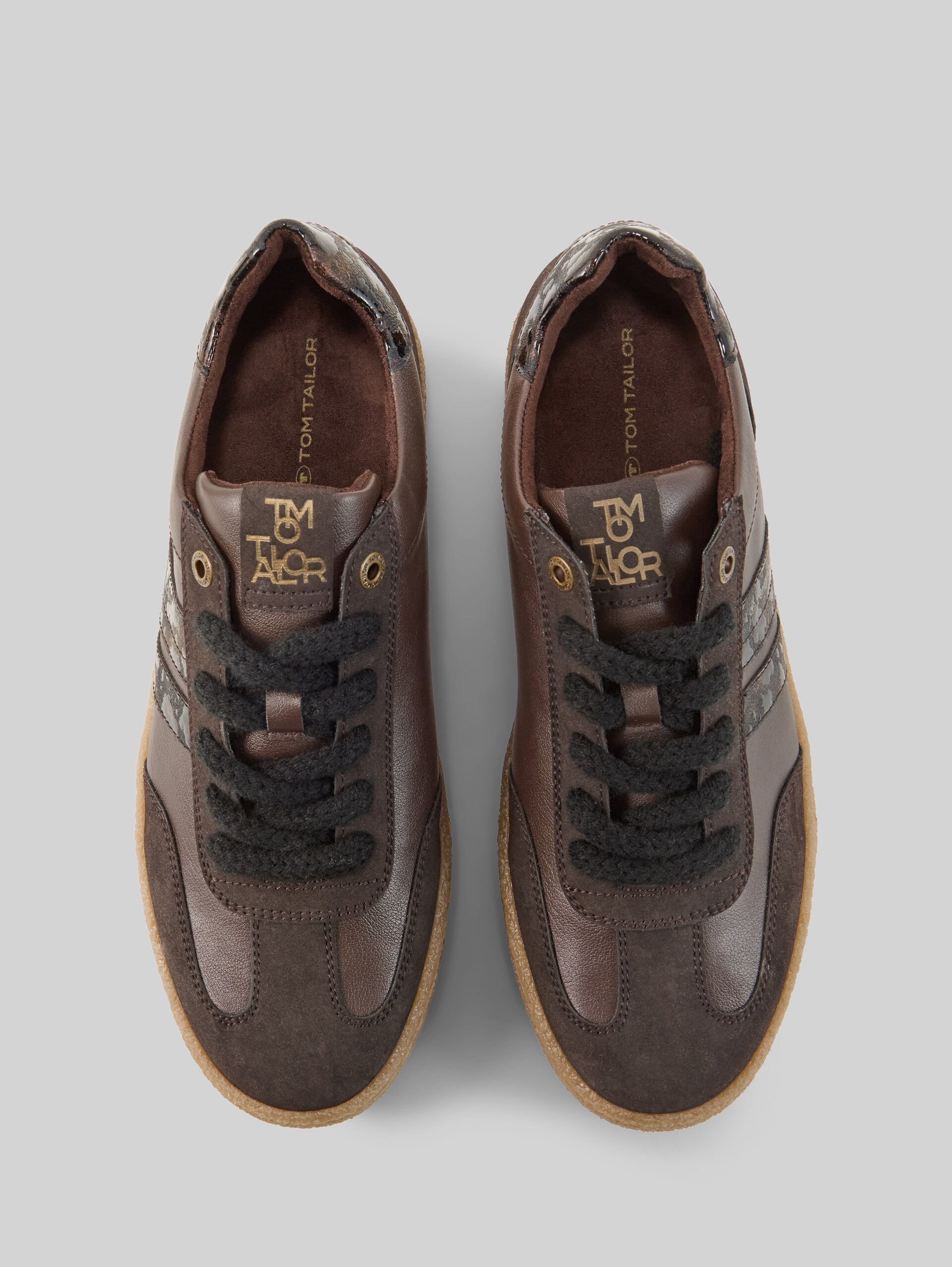 Sneakers van kunstleer - mokka - Bovenaanzicht product 