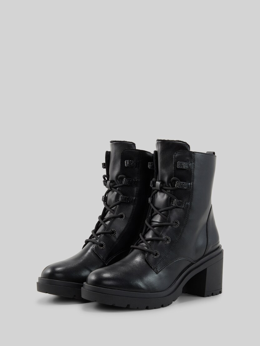 Gevoerde laarzen met blokhak door Women, black