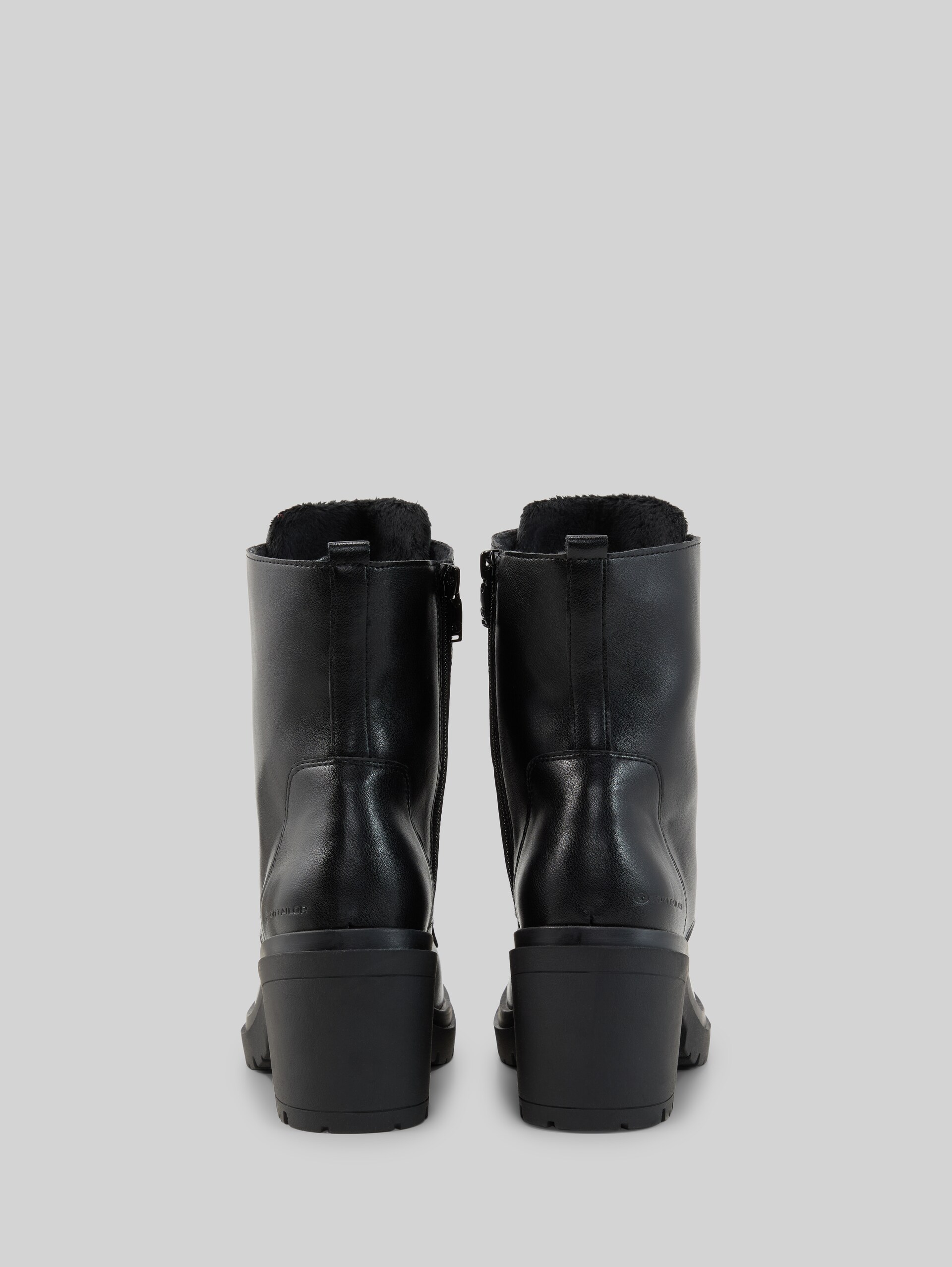Gefütterte Stiefel mit Blockabsatz - black - Produkt-Rückansicht