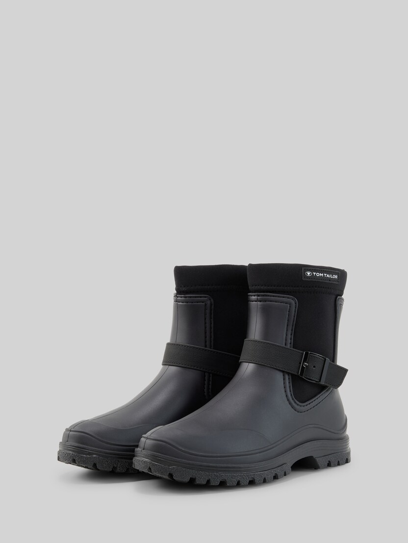Waterdichte laarzen met gespdetails door Women, black