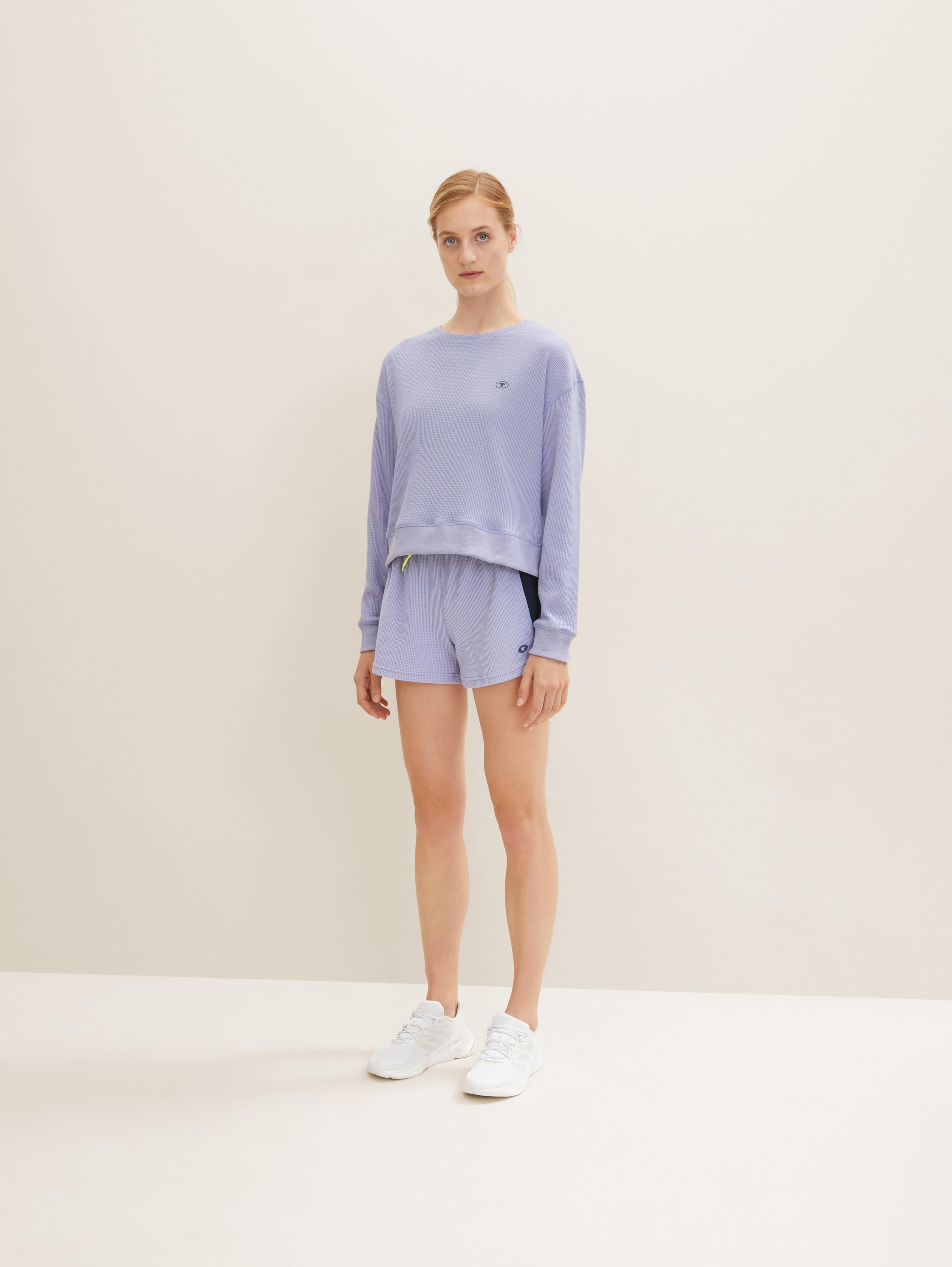 Ademend sweatshirt - lavendel - Model vooraanzicht