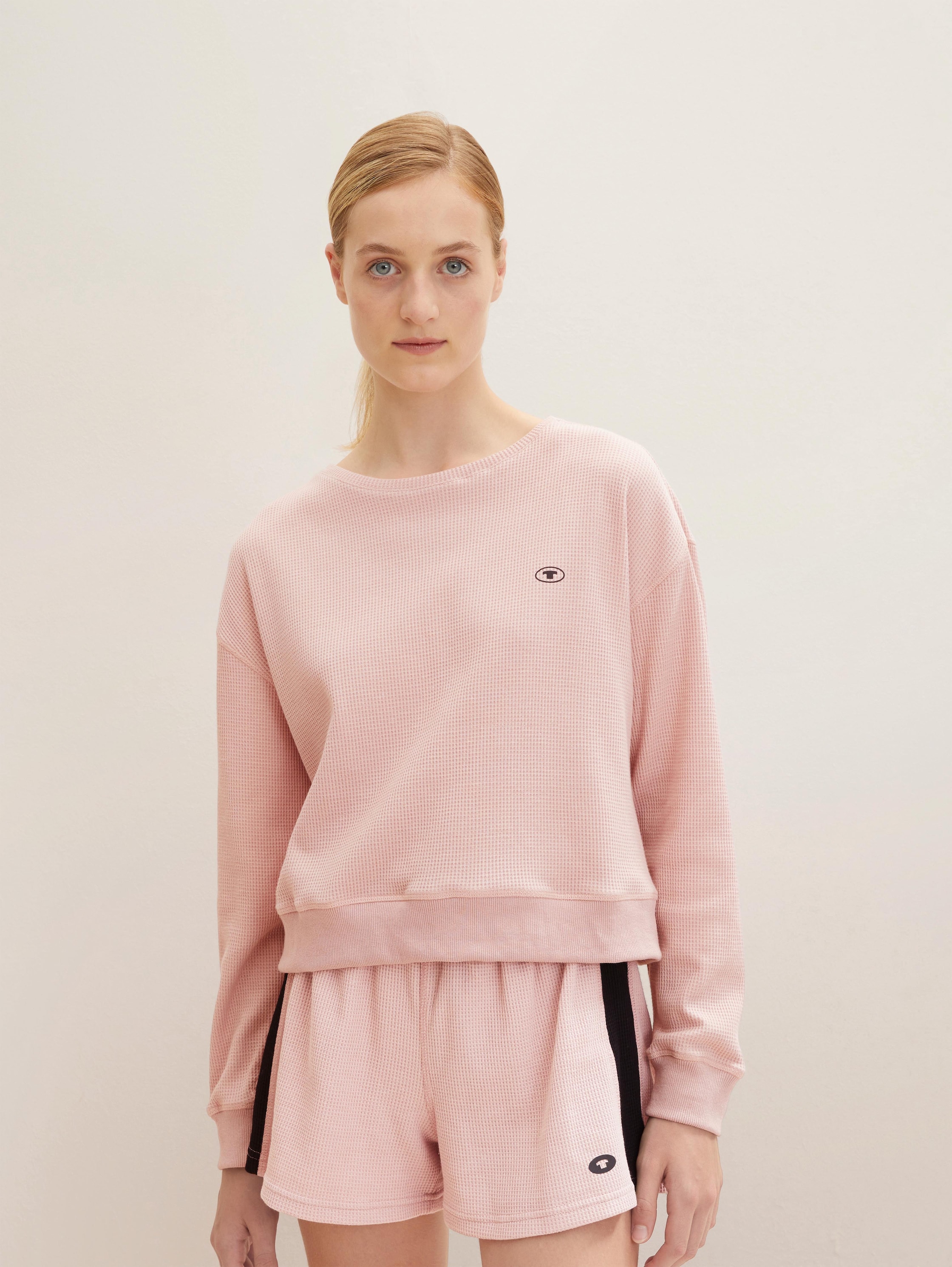 Ademend sweatshirt - old rose - Nek model vooraanzicht