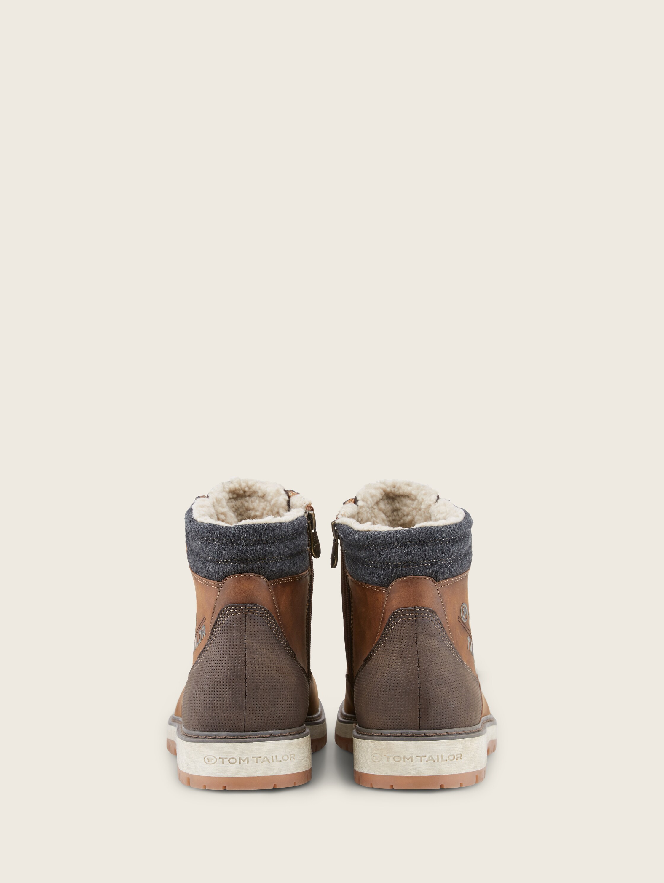 Gefütterte Stiefel - 3