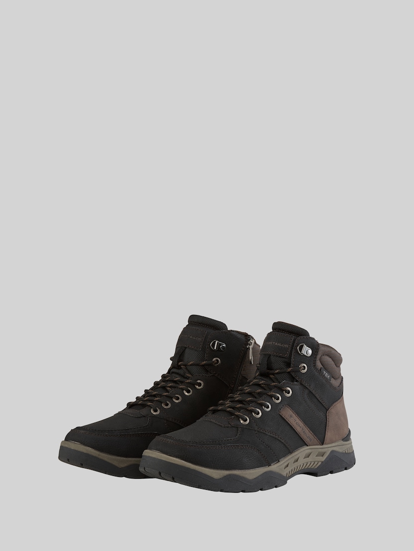 Wasserfeste Stiefel mit Fütterung von Men, black
