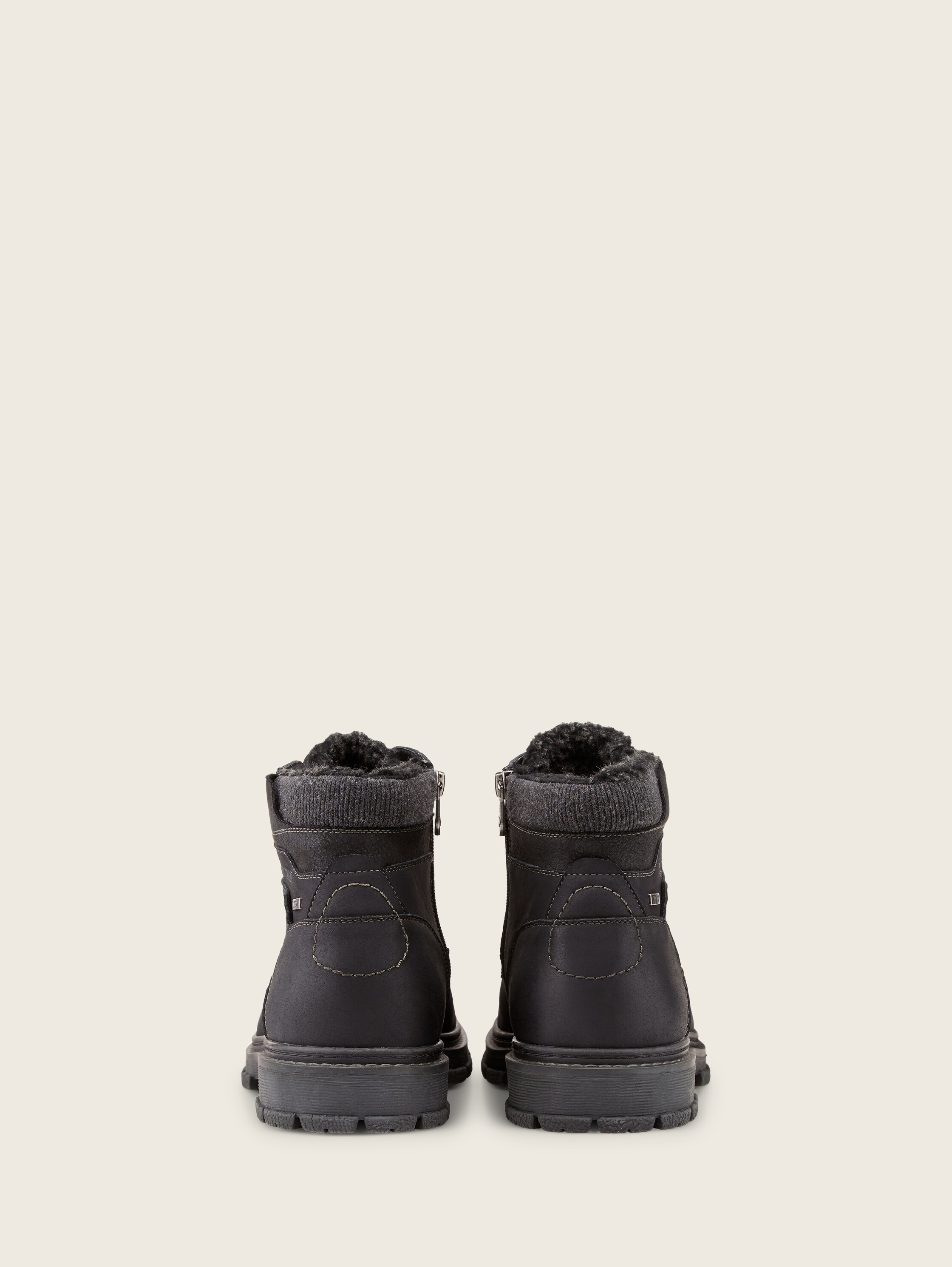 Gefütterte Stiefel - 3