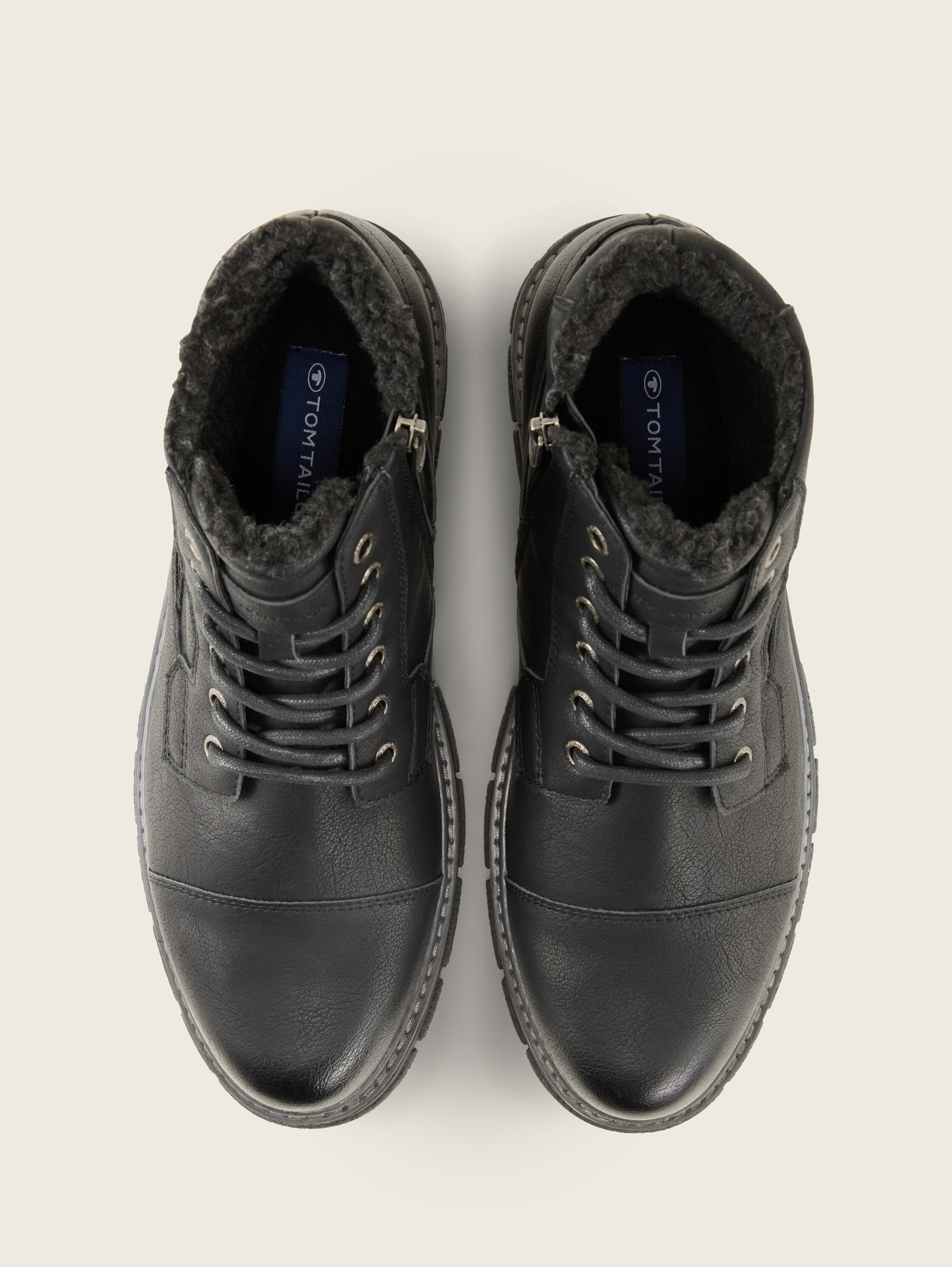 Gefütterte Stiefel - 4