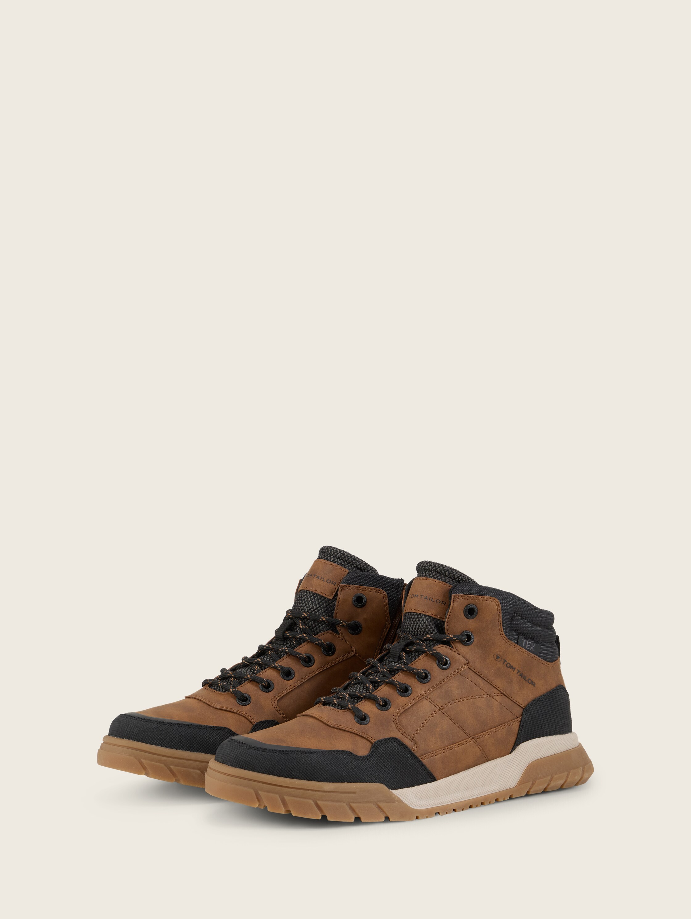 Kunstleder Stiefel - nuts - seitliche Produkt-Ansicht