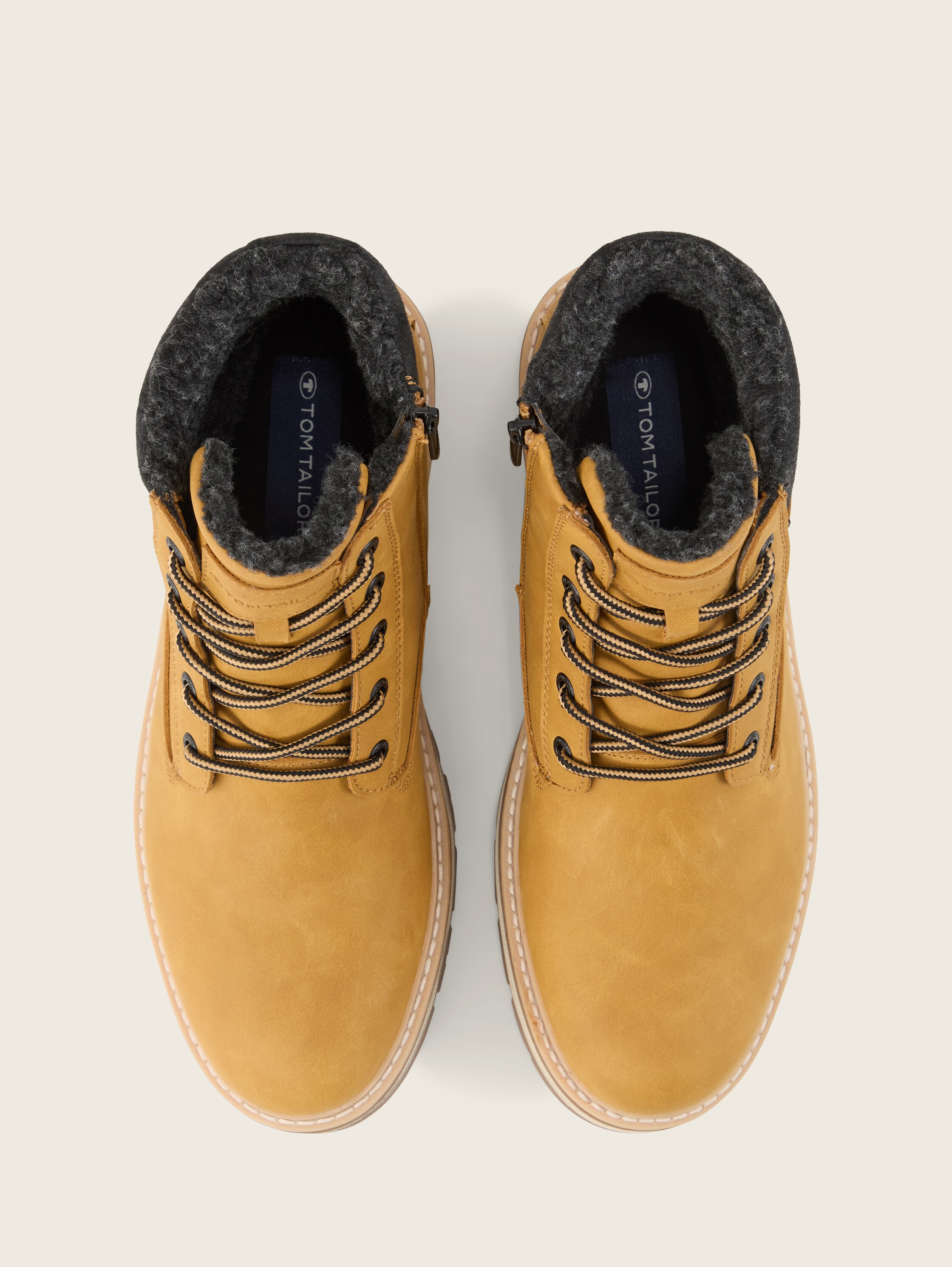 Wasserdichte Boots mit Fütterung - camel - 