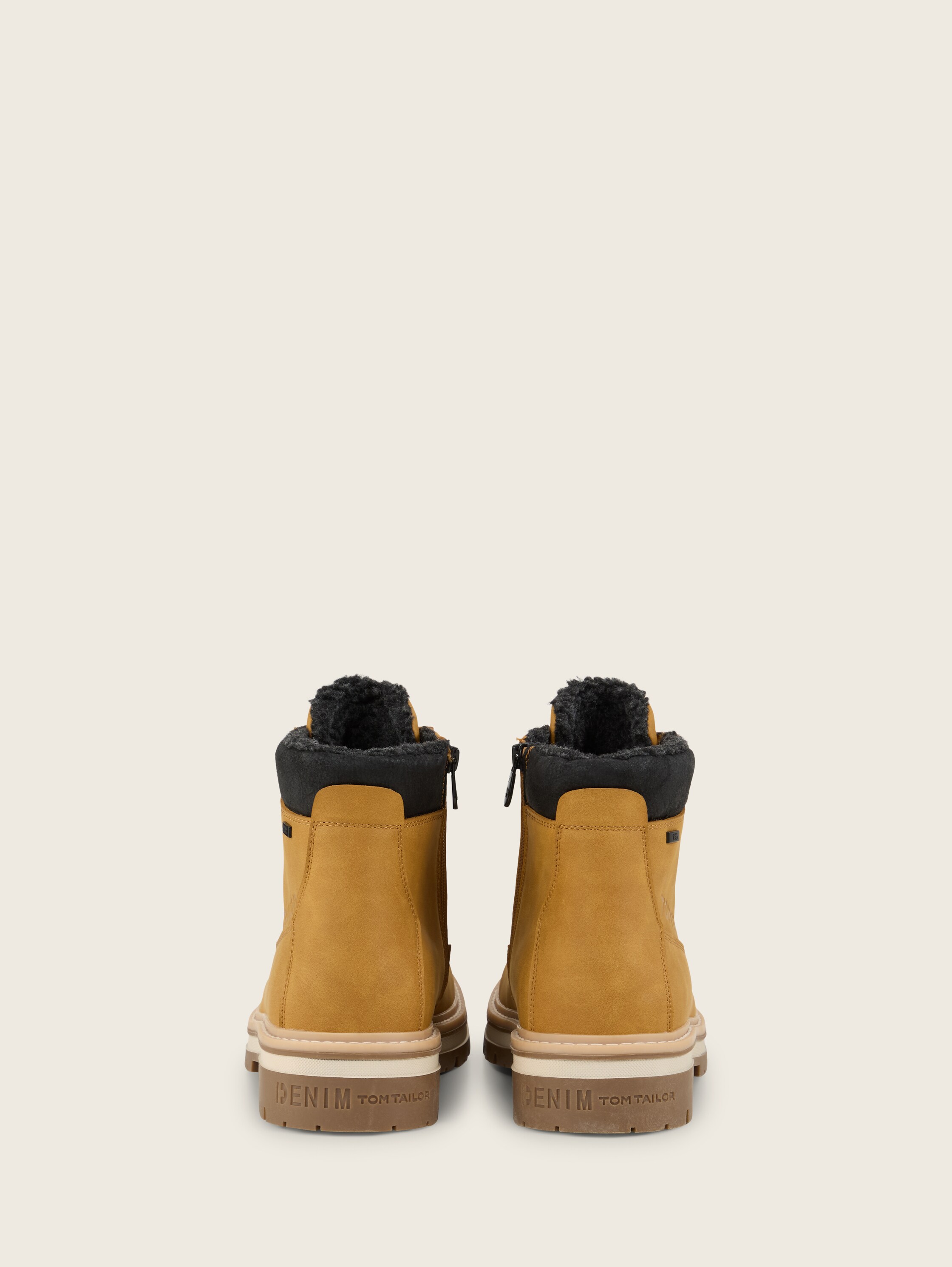 Wasserdichte Boots mit Fütterung - camel - 