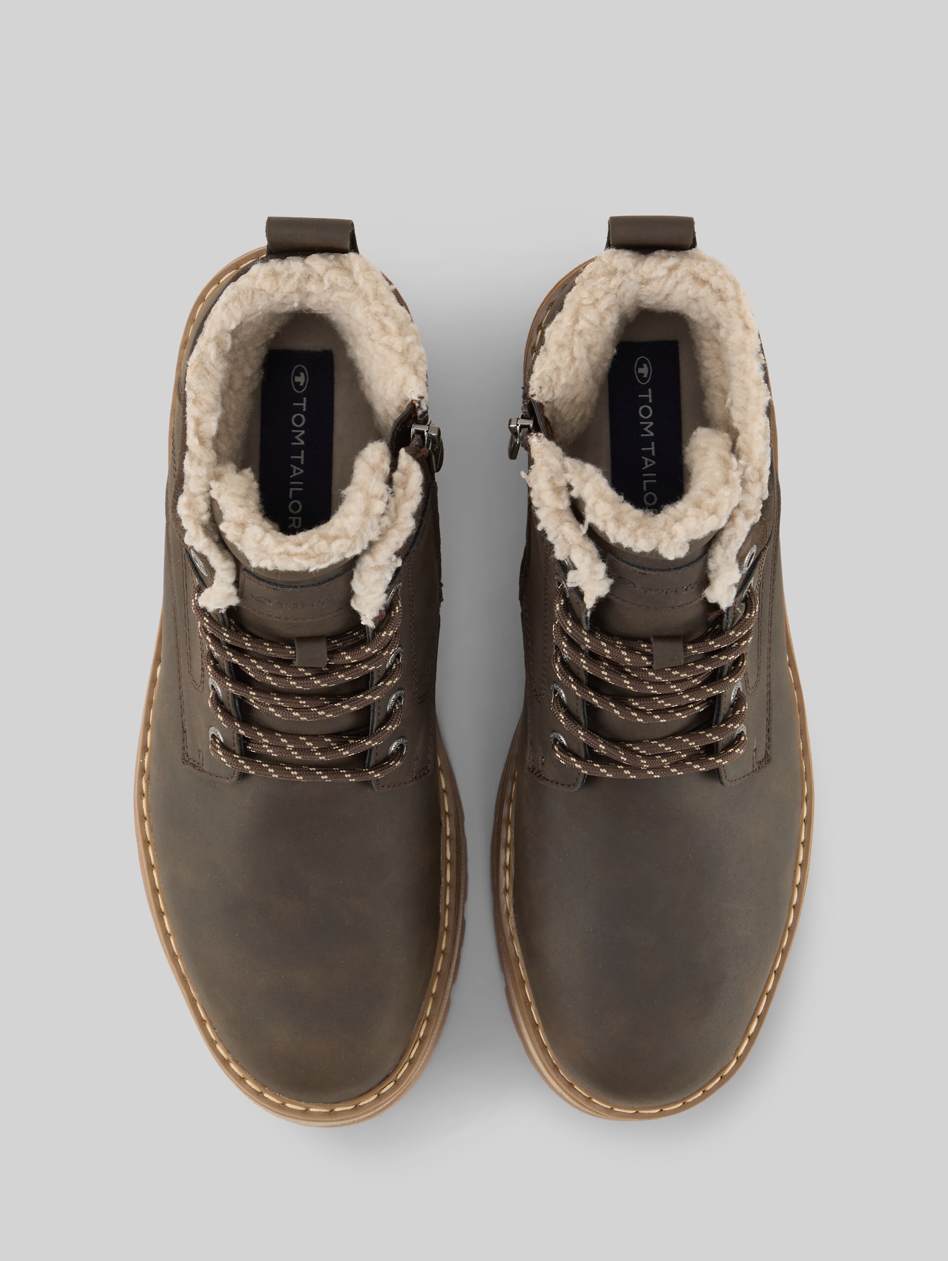Waterproof boots with lining - mokka - Product view from top 