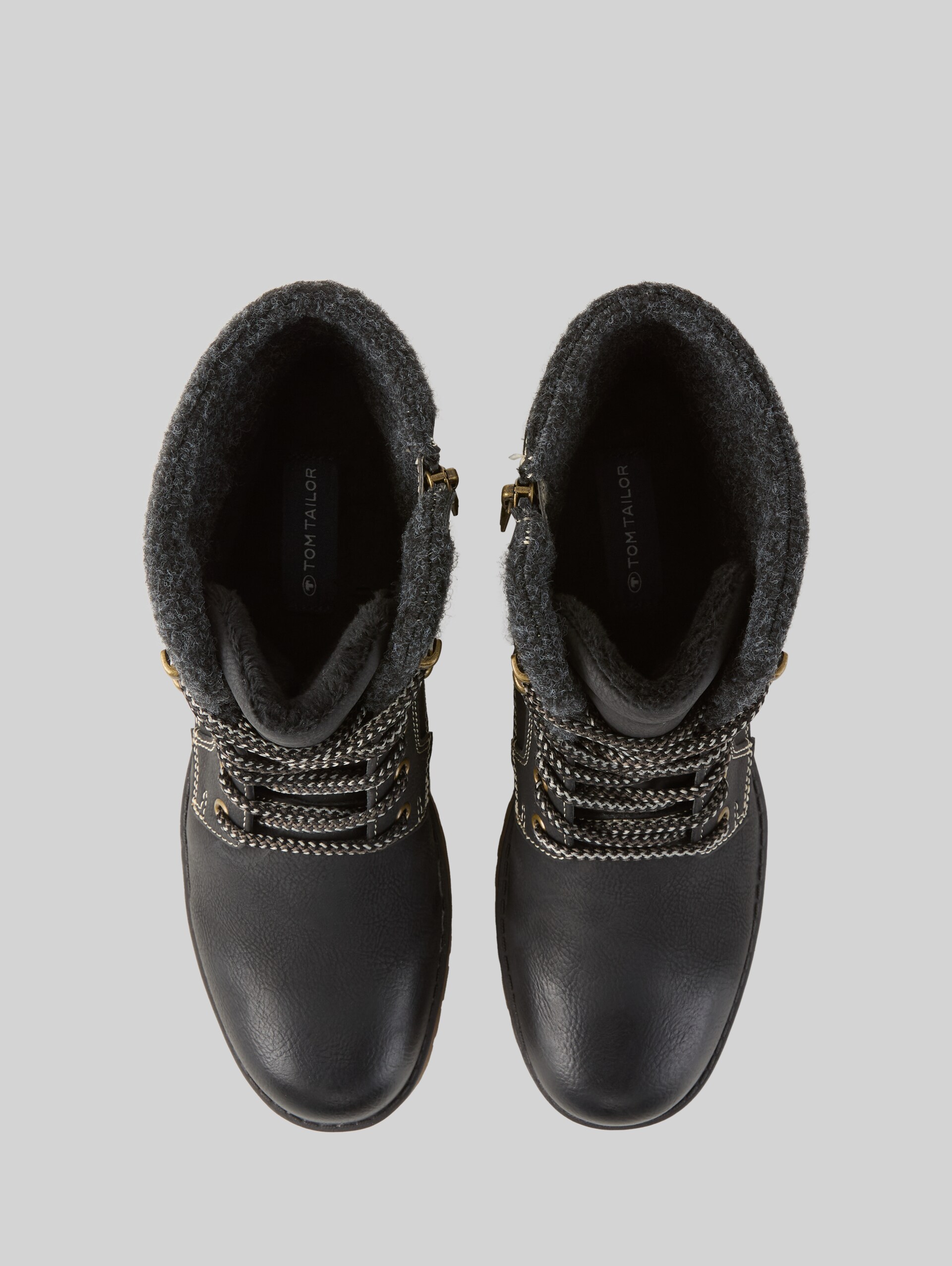 Waterproof boots with lining - black - Product view from top 