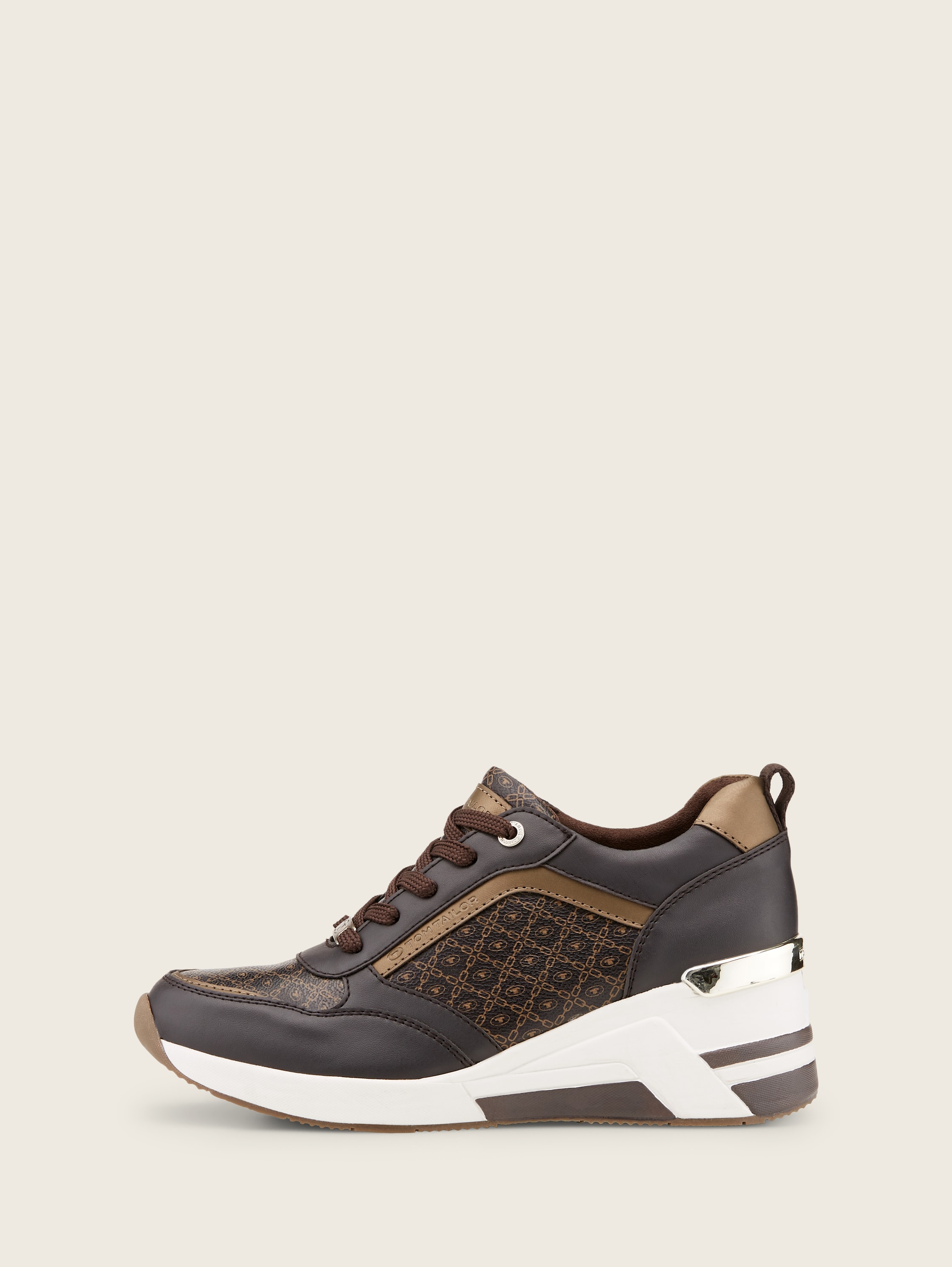 Sneaker aus hochwertigem Kunstleder - mokka - seitliche Produkt-Ansicht