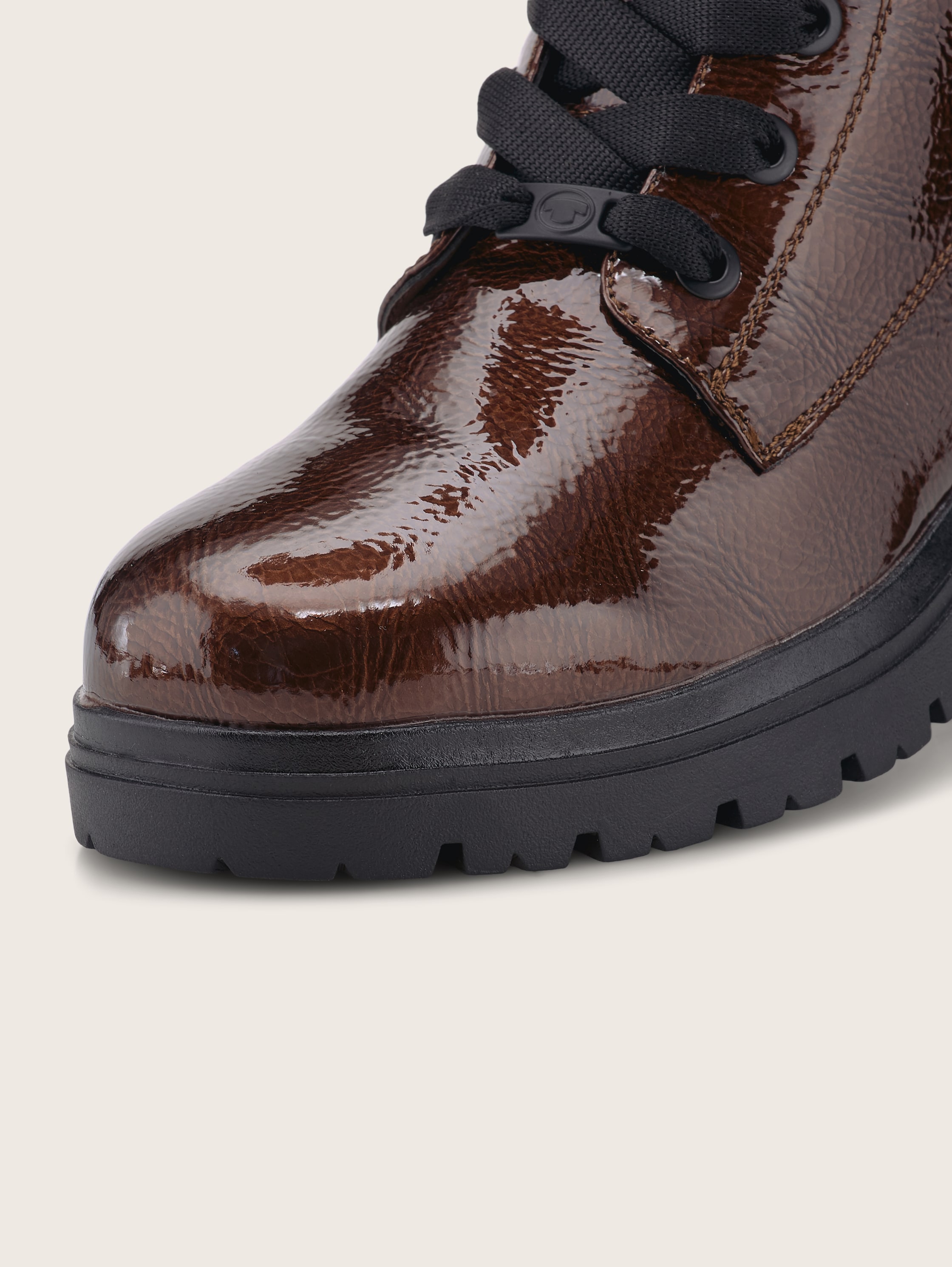 Bottes à lacets doublées, aspect laqué - bronce