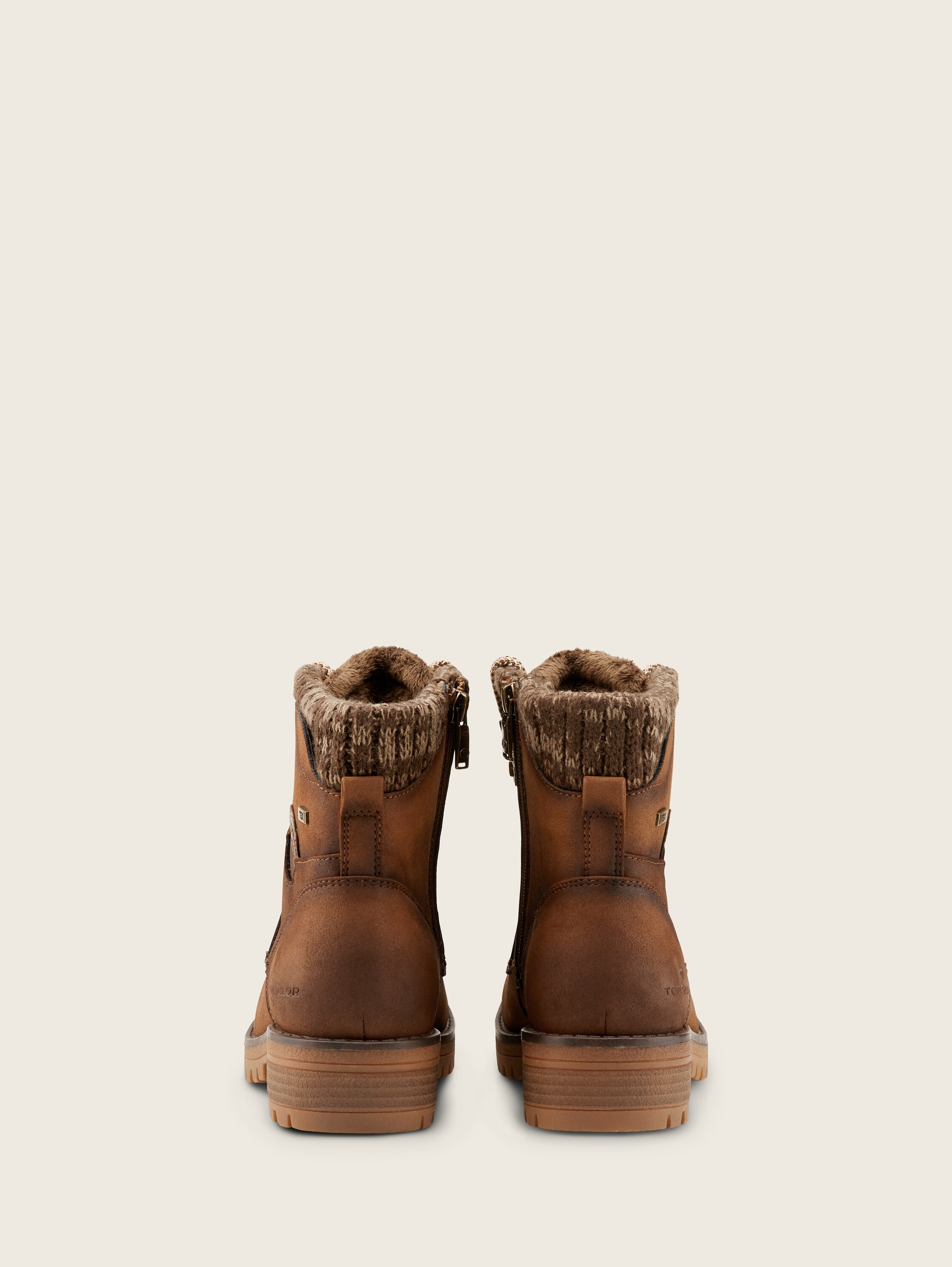 Gefütterte Stiefel - 3