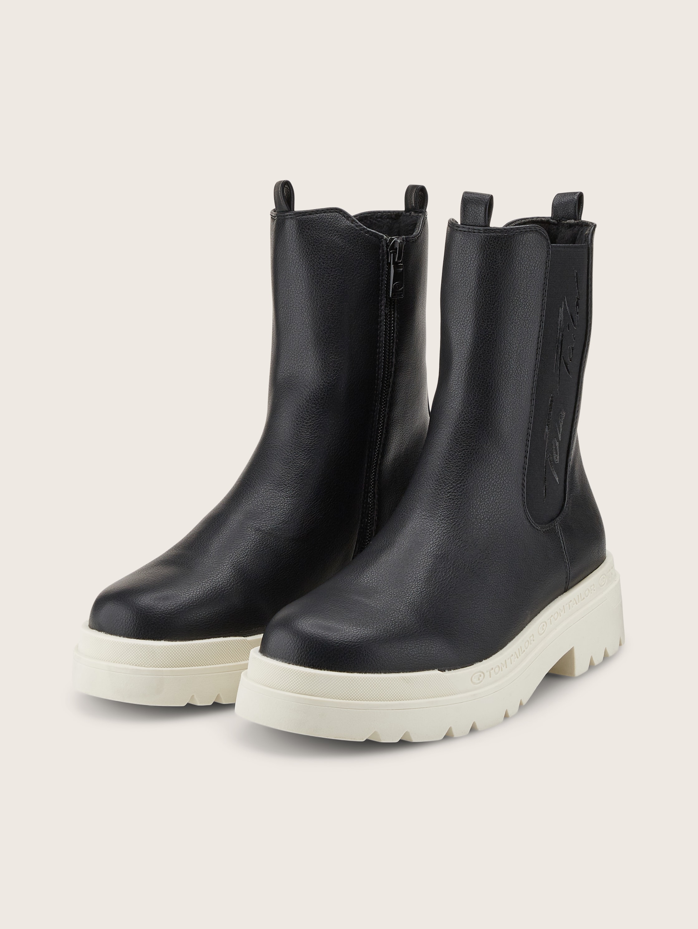 Gefütterte Stiefeletten - black - seitliche Produkt-Ansicht