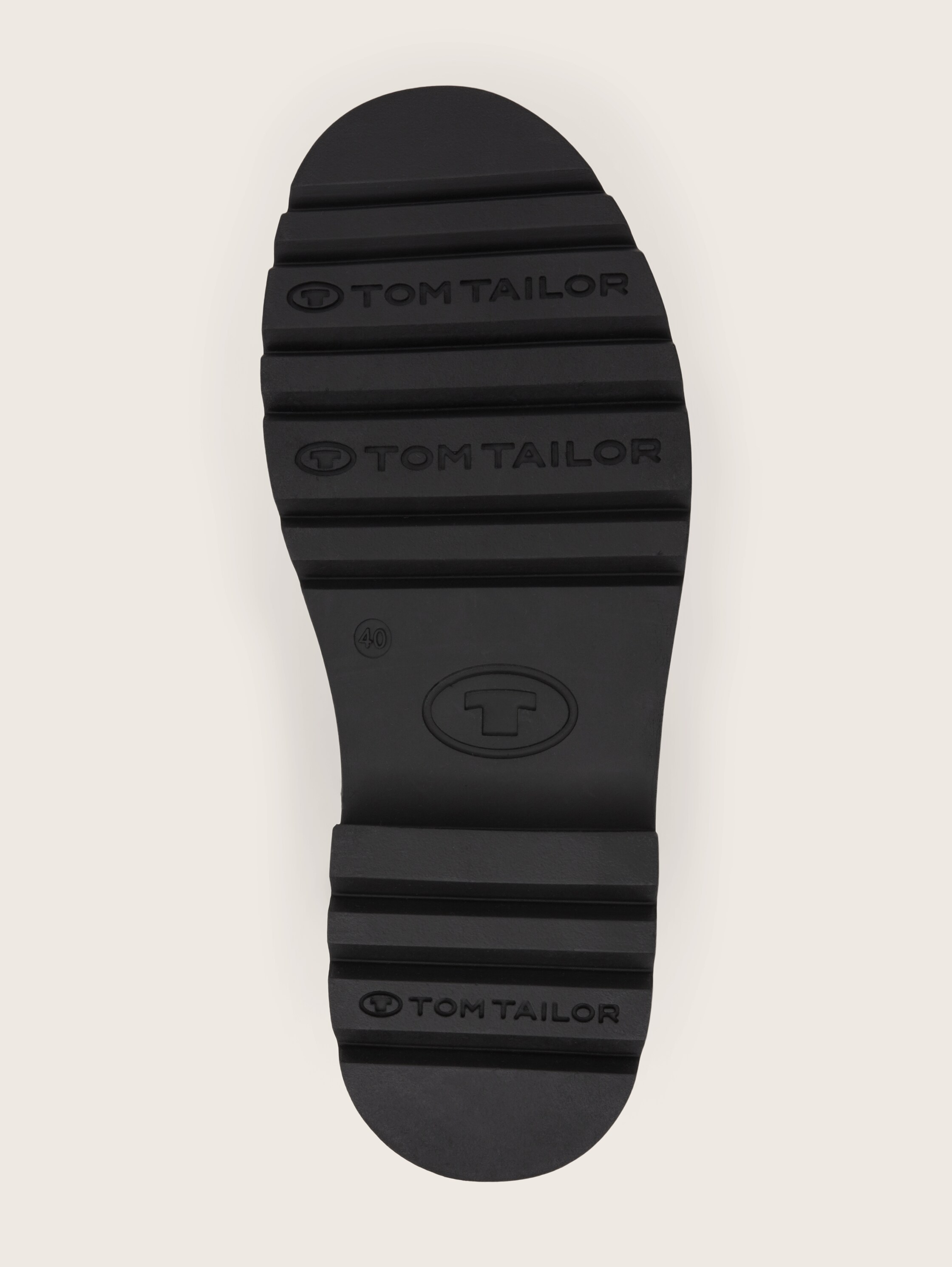 Schnürstiefel aus glattem Lederimitat - 8
