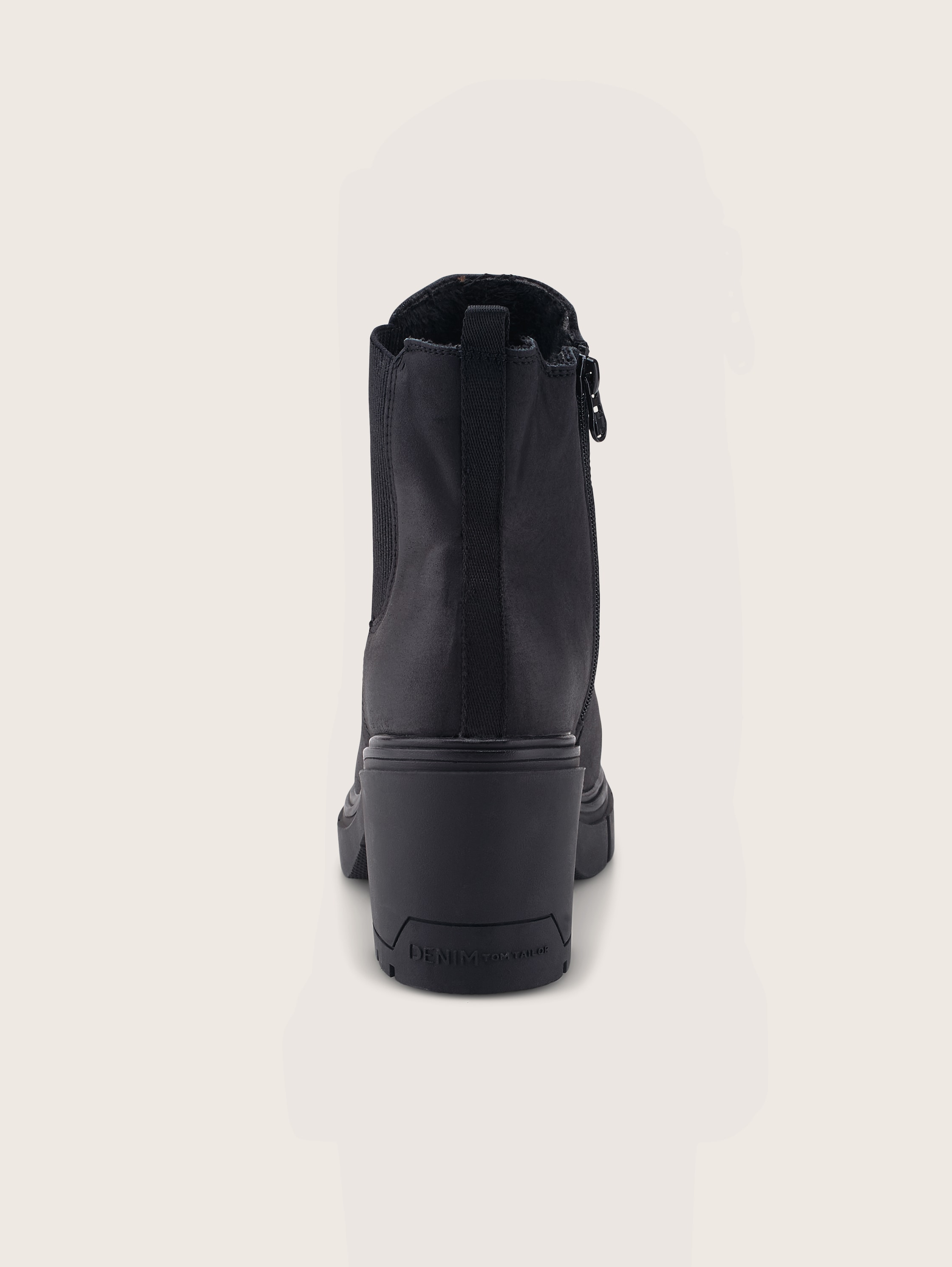 Gefütterte Stiefeletten mit Block-Absatz - black - Produkt-Rückansicht